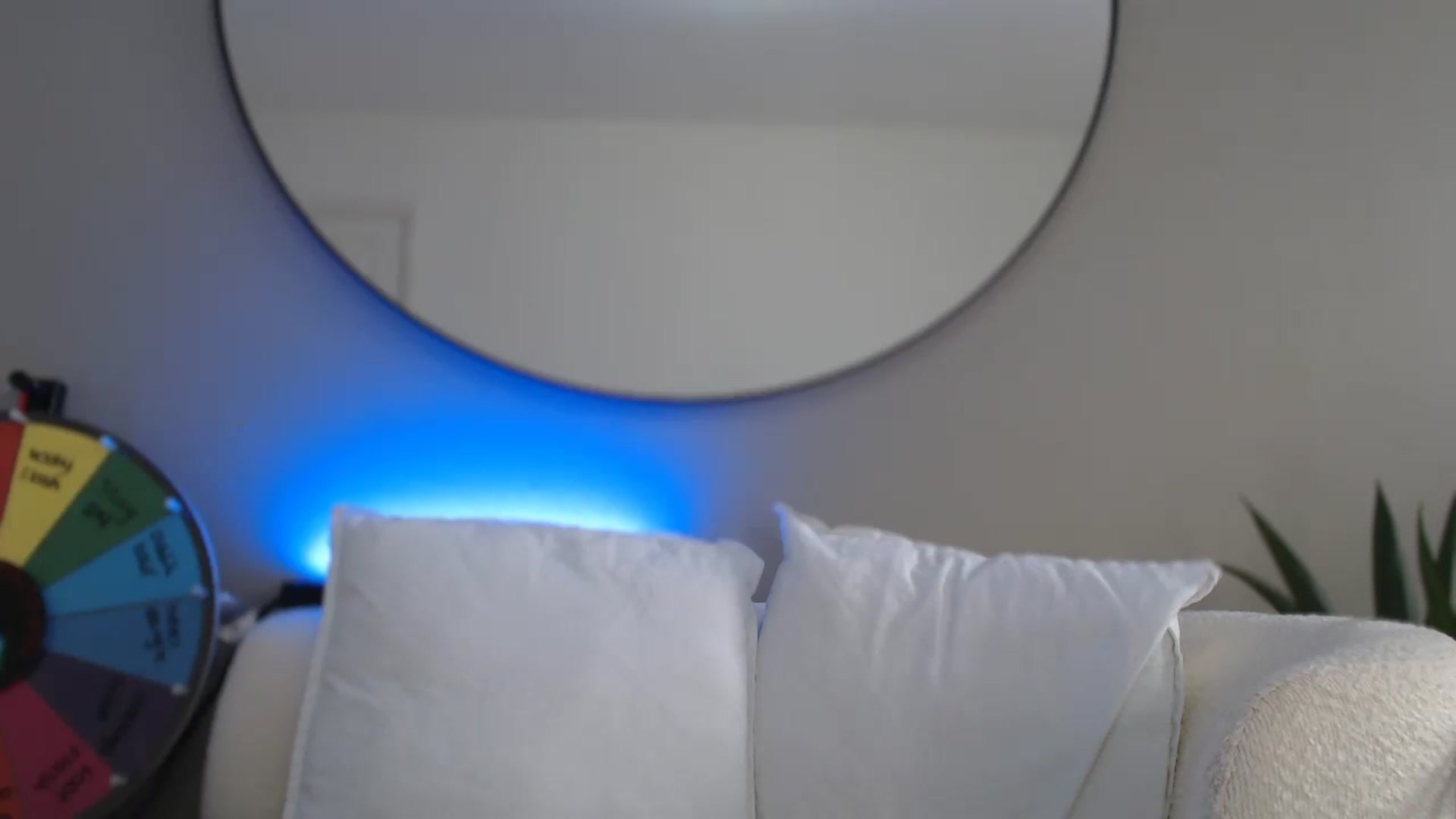 Gallery image thumbnail from Stormi_Mack_x's myfreecams stream on, 08/28/2024, 15:06 image 19 of 20