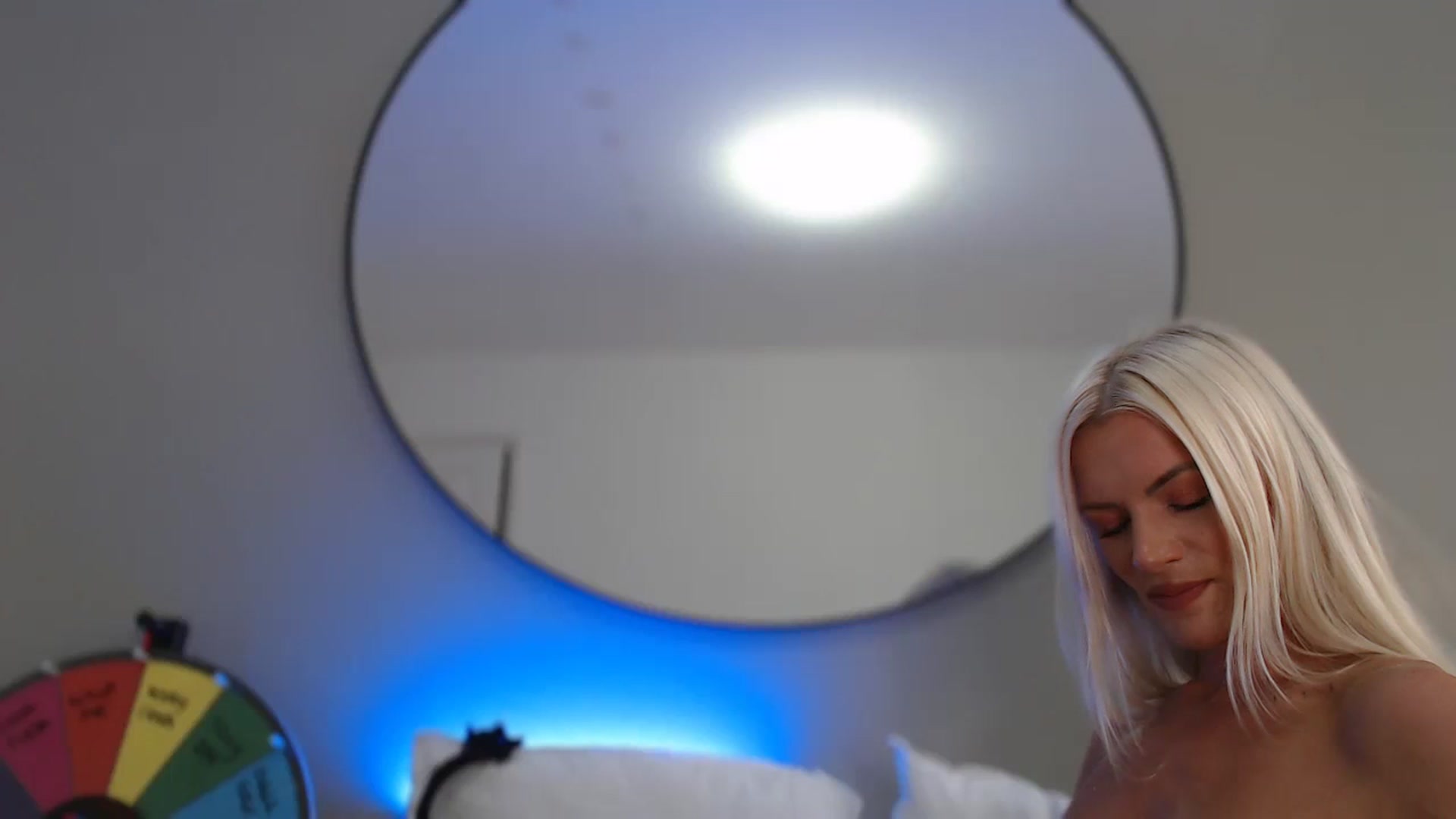 Gallery image thumbnail from Stormi_Mack_x's myfreecams stream on, 08/28/2024, 16:30 image 11 of 20