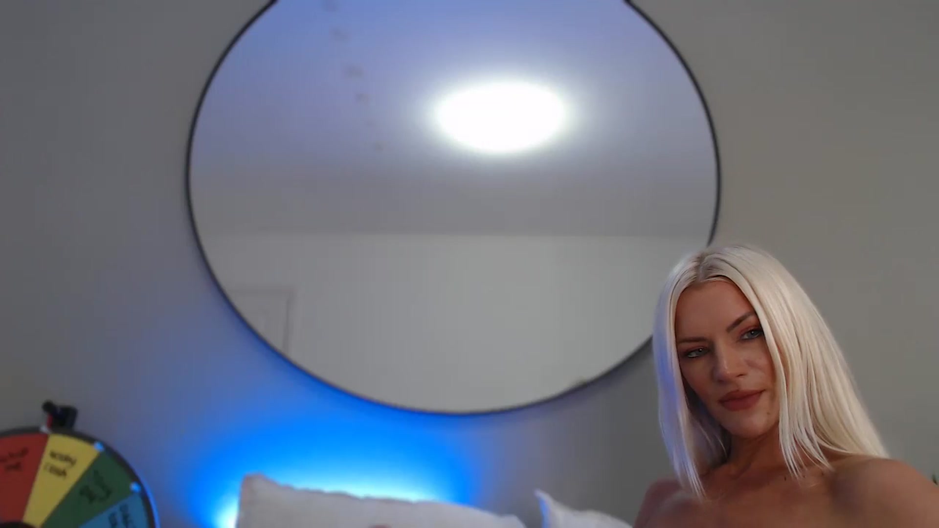 Gallery image thumbnail from Stormi_Mack_x's myfreecams stream on, 08/28/2024, 16:57 image 6 of 20