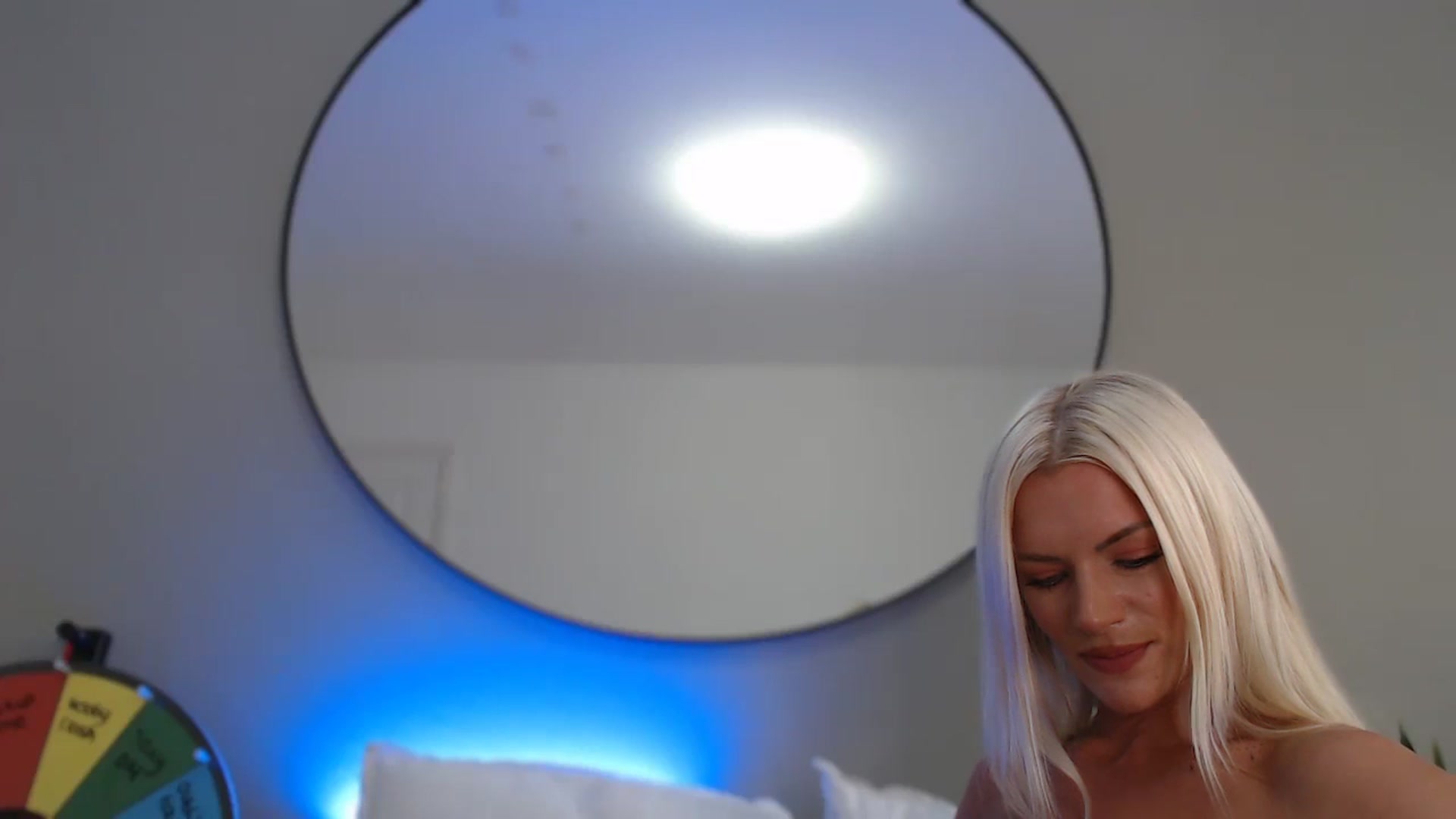 Gallery image thumbnail from Stormi_Mack_x's myfreecams stream on, 08/28/2024, 16:57 image 18 of 20