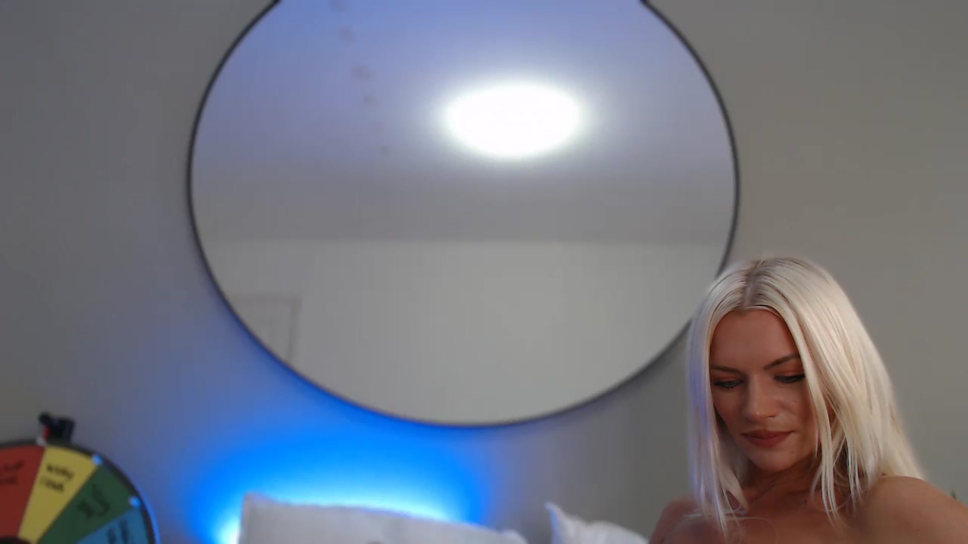 Gallery image thumbnail from Stormi_Mack_x's myfreecams stream on, 08/28/2024, 16:57 image 14 of 20