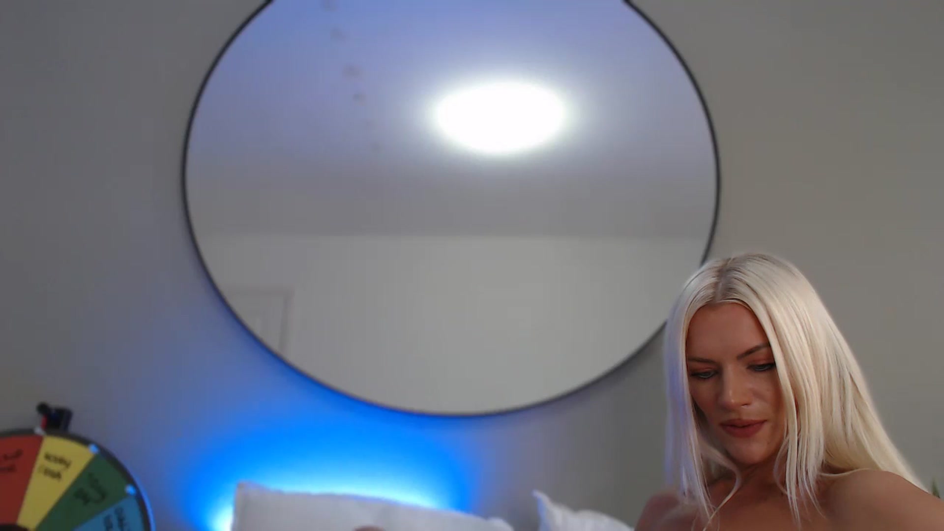 Gallery image thumbnail from Stormi_Mack_x's myfreecams stream on, 08/28/2024, 16:57 image 17 of 20