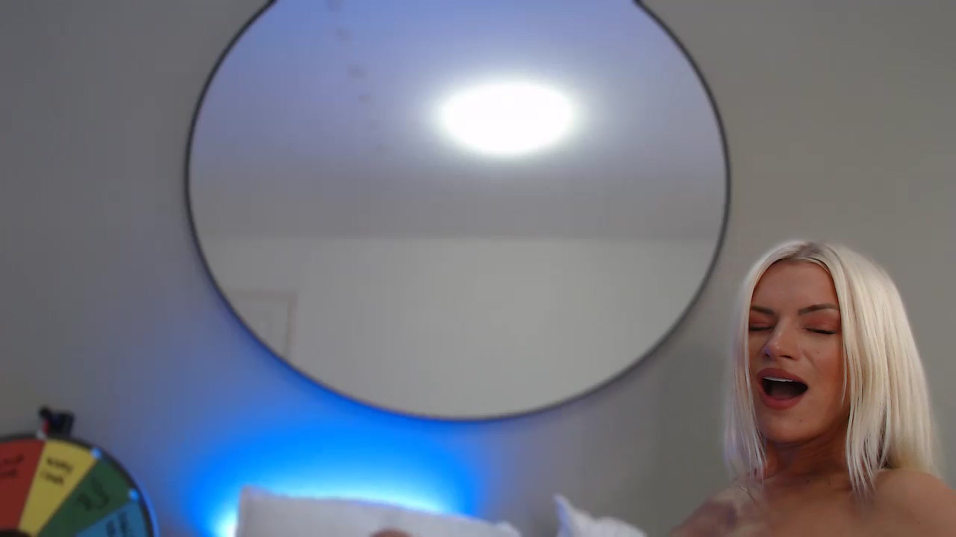 Gallery image thumbnail from Stormi_Mack_x's myfreecams stream on, 08/28/2024, 16:57 image 13 of 20