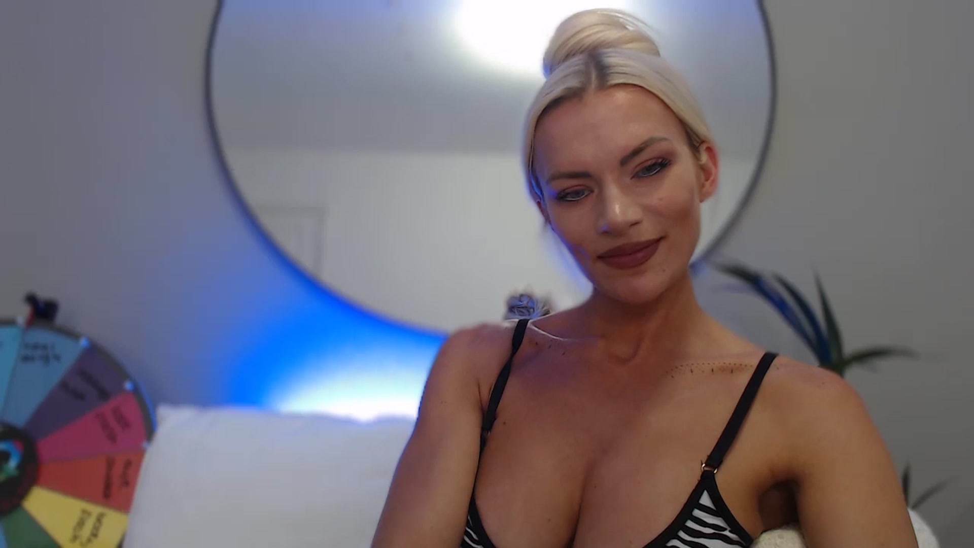 Gallery image thumbnail from Stormi_Mack_x's myfreecams stream on, 09/05/2024, 17:40 image 17 of 20