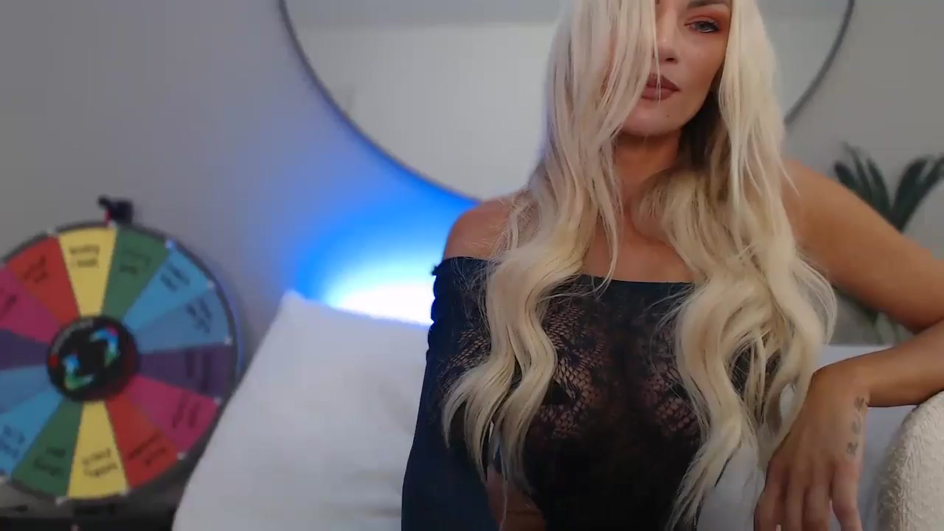 Gallery image thumbnail from Stormi_Mack_x's myfreecams stream on, 10/10/2024, 08:16 image 1 of 20