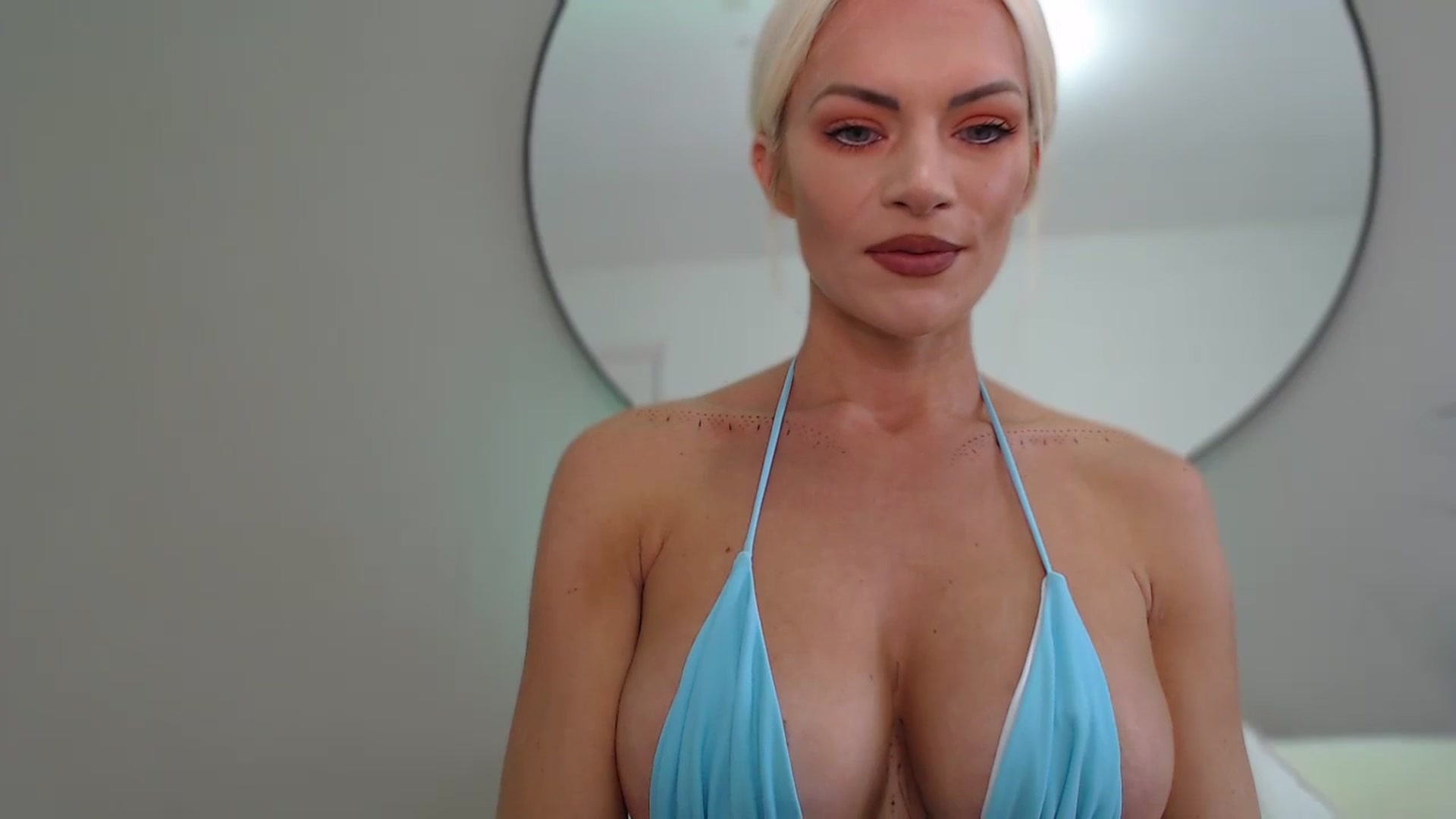 Gallery image thumbnail from Stormi_Mack_x's myfreecams stream on, 10/13/2024, 08:40 image 16 of 20