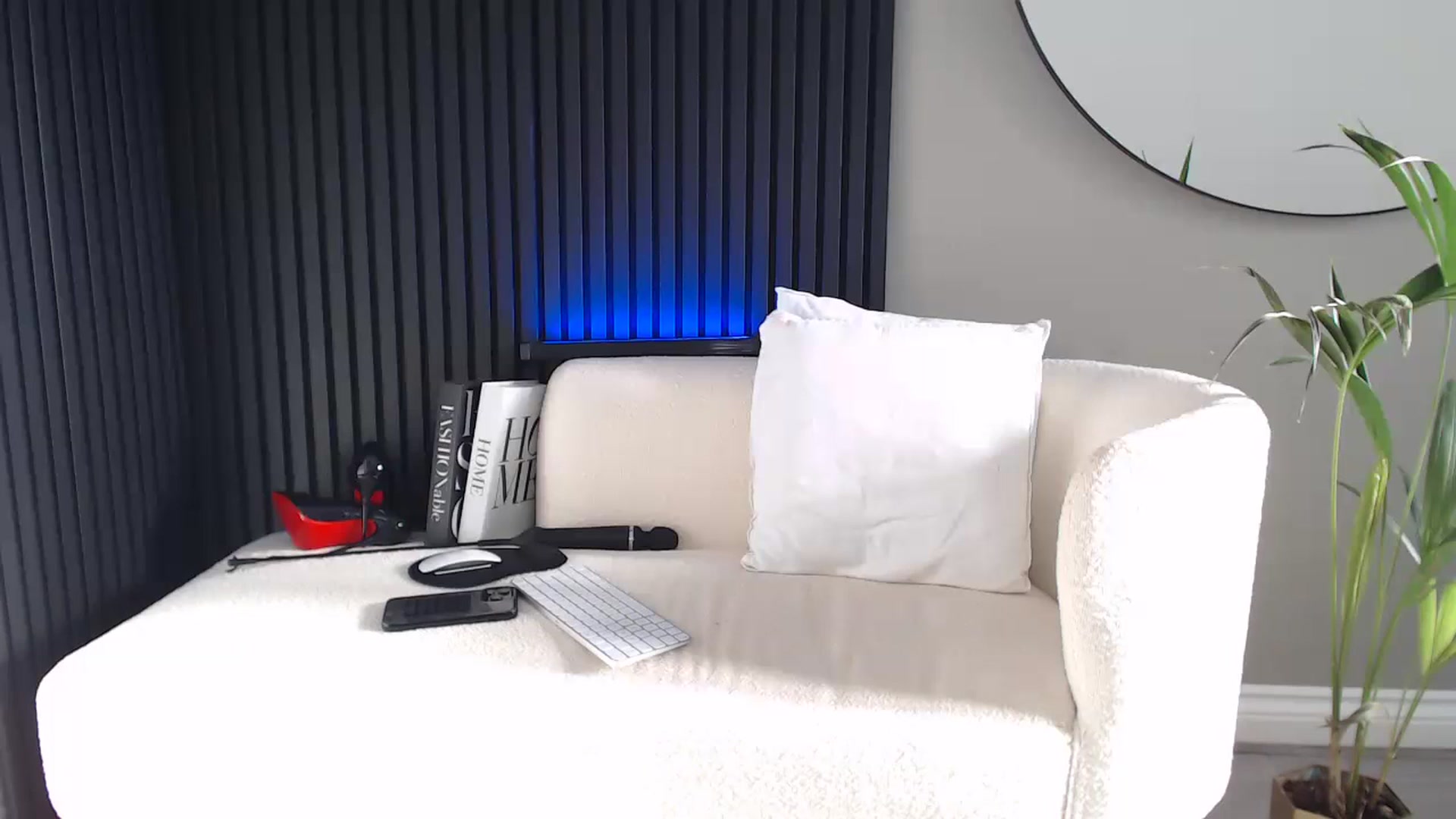 Gallery image thumbnail from Stormi_Mack_x's myfreecams stream on, 11/20/2024, 11:30 image 3 of 20