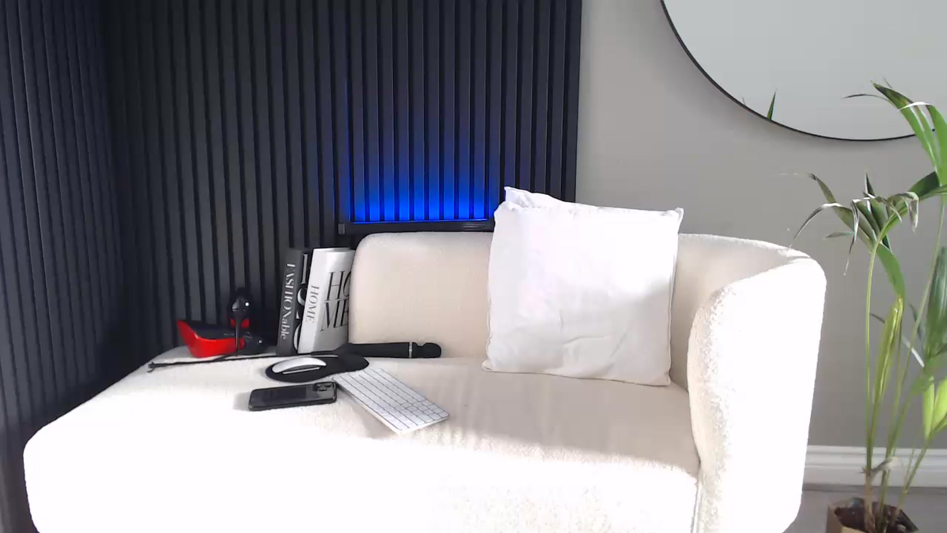 Gallery image thumbnail from Stormi_Mack_x's myfreecams stream on, 11/20/2024, 11:30 image 5 of 20