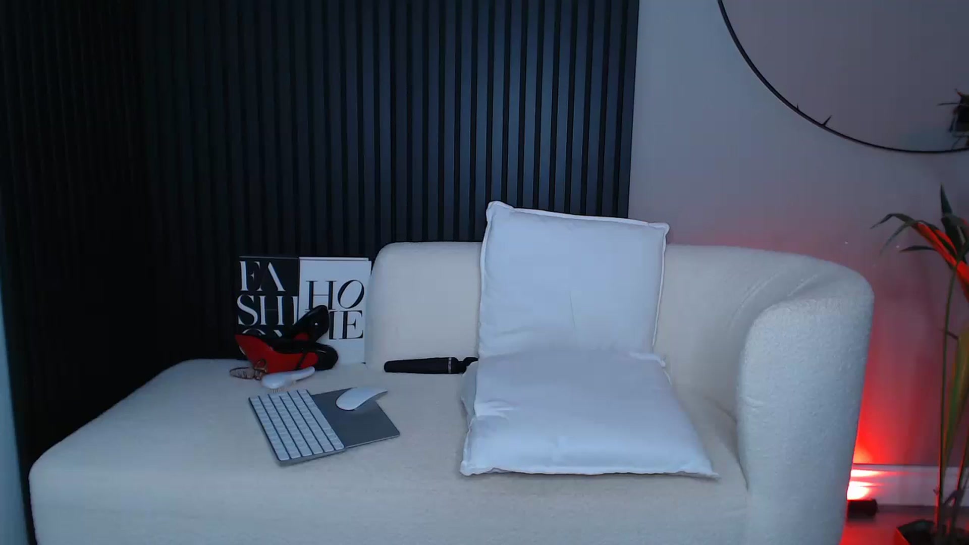 Gallery image thumbnail from Stormi_Mack_x's myfreecams stream on, 12/01/2024, 10:12 image 19 of 20