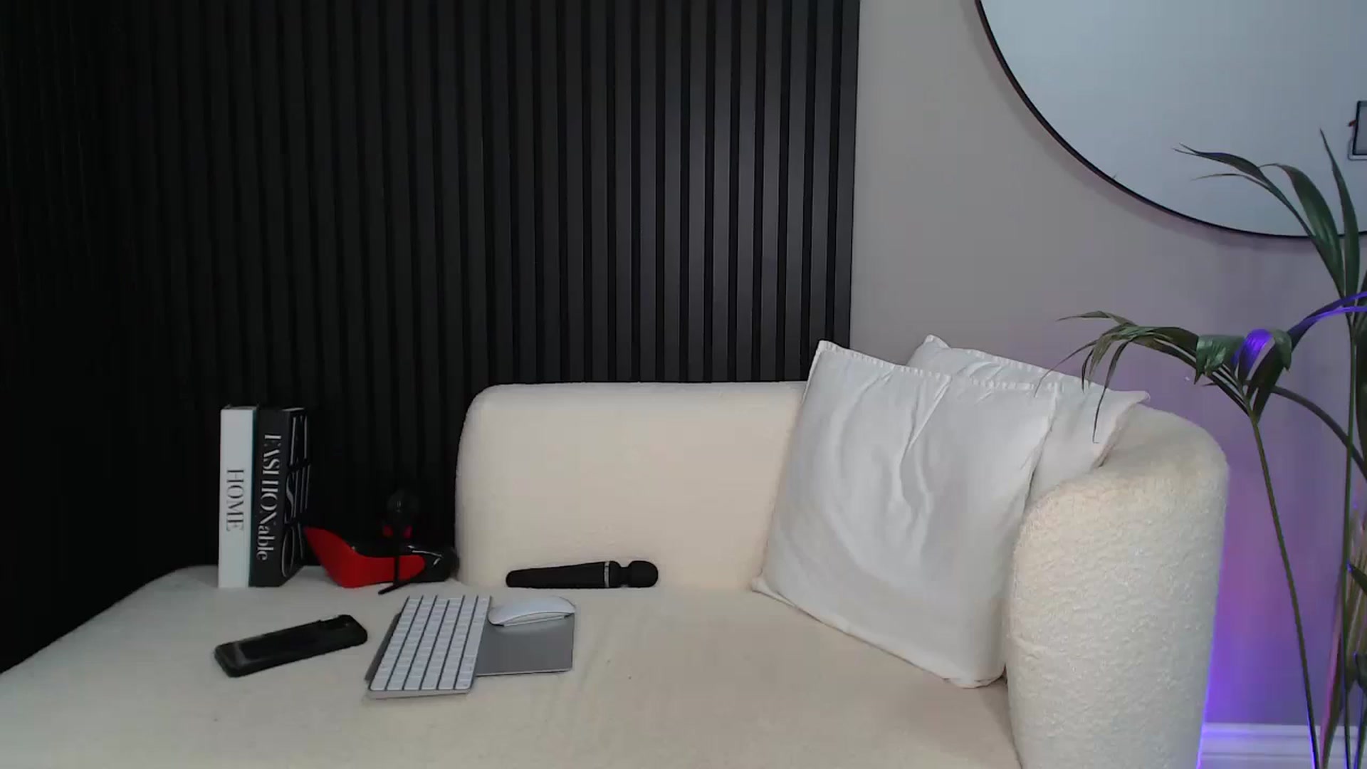 Gallery image thumbnail from Stormi_Mack_x's myfreecams stream on, 12/18/2024, 15:18 image 20 of 20