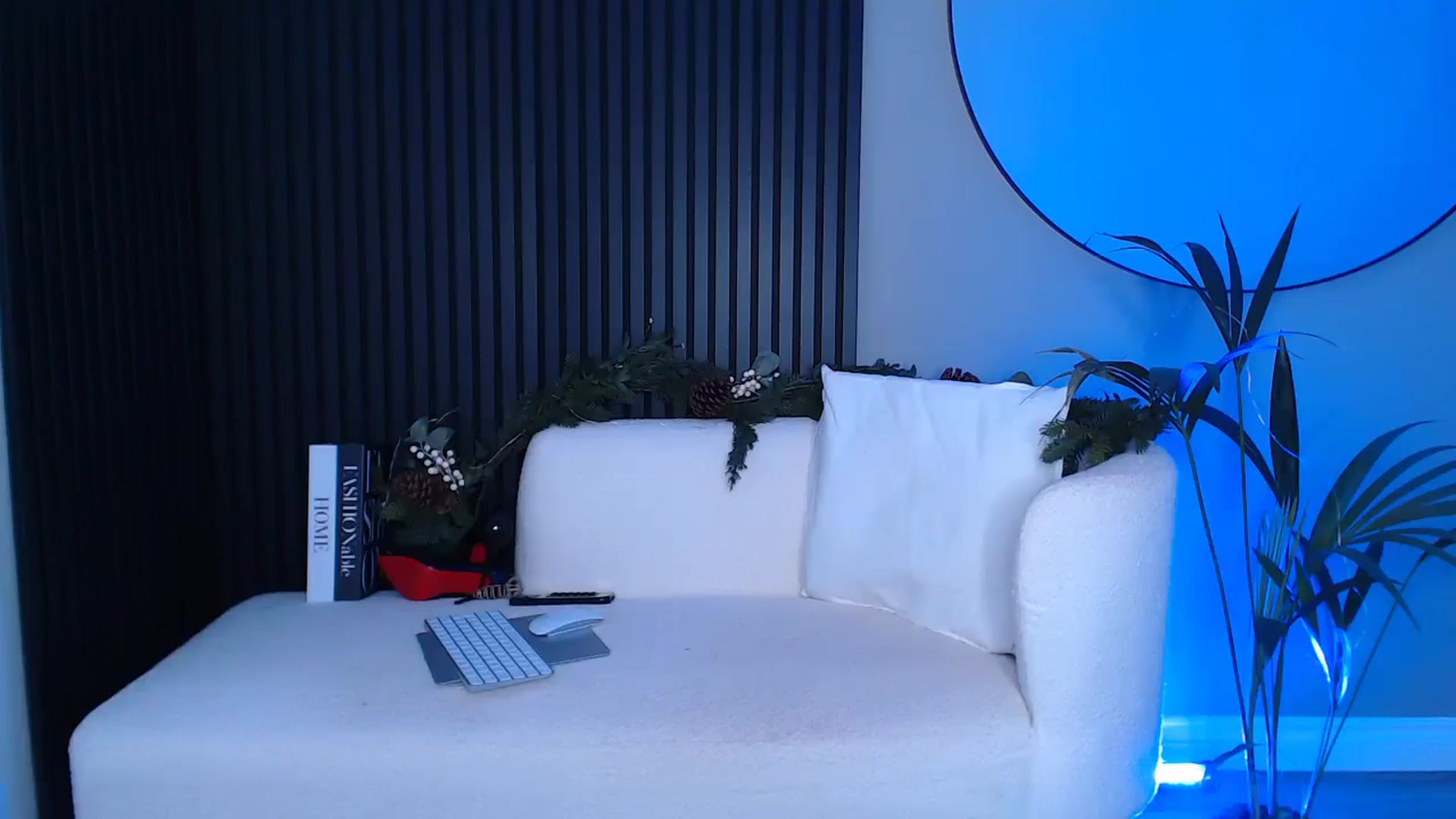 Gallery image thumbnail from Stormi_Mack_x's myfreecams stream on, 12/19/2024, 18:37 image 2 of 20