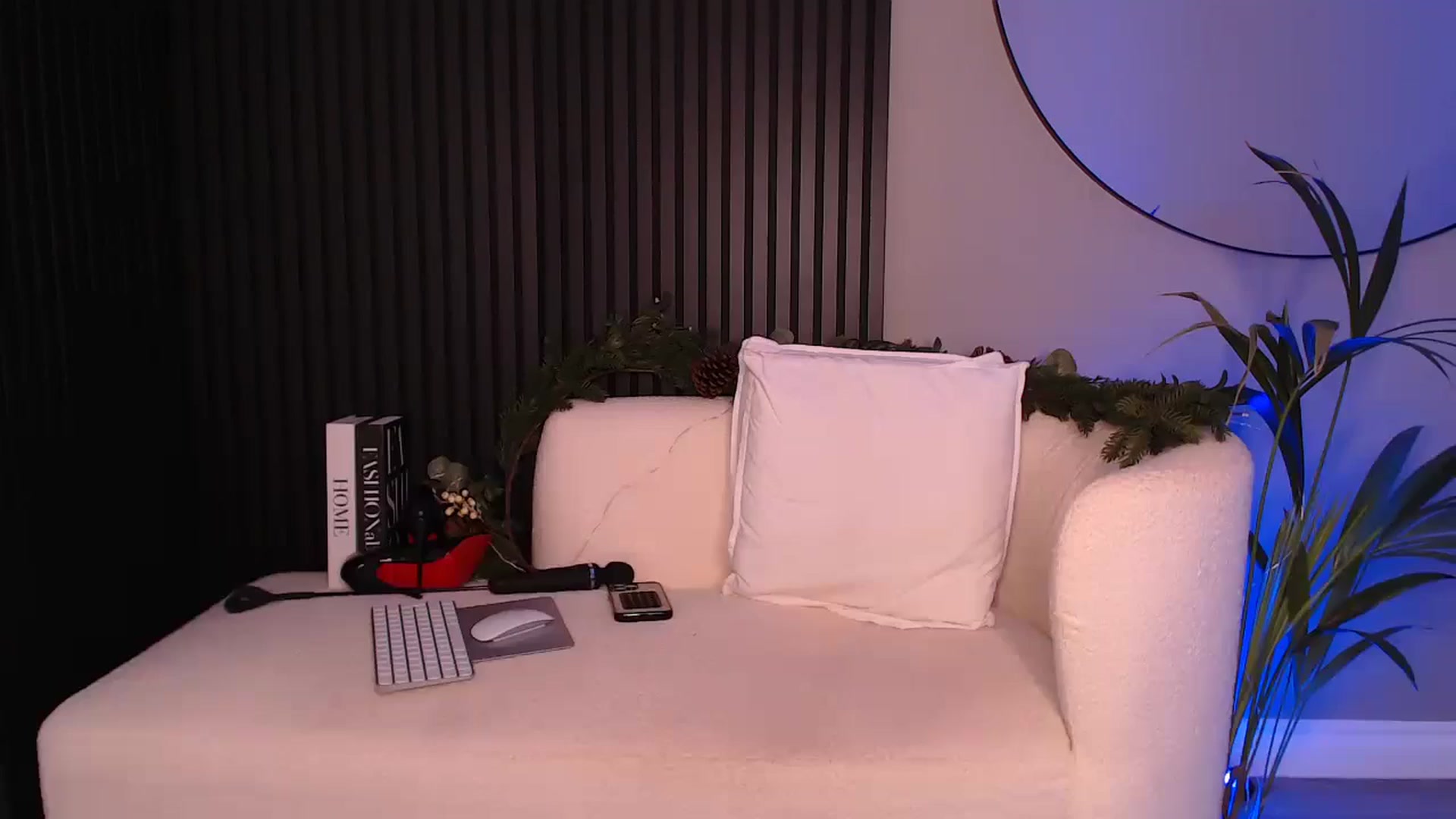 Gallery image thumbnail from Stormi_Mack_x's myfreecams stream on, 12/20/2024, 19:26 image 3 of 20