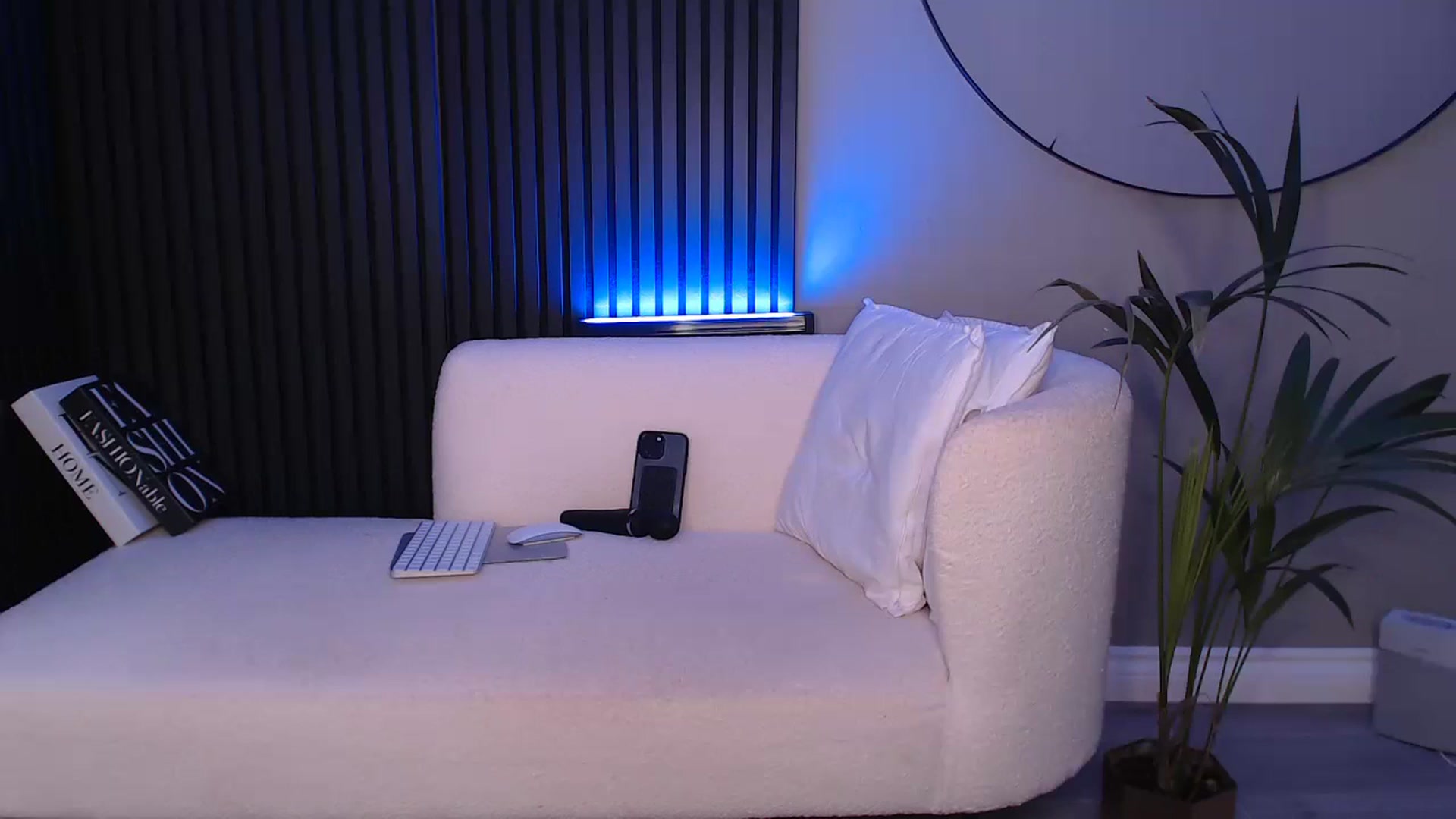 Gallery image thumbnail from Stormi_Mack_x's myfreecams stream on, 12/30/2024, 17:07 image 6 of 20