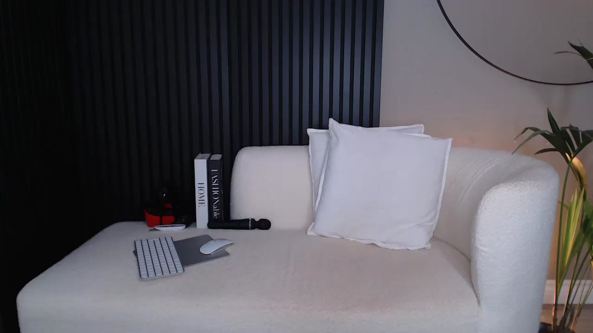 Gallery image thumbnail from Stormi_Mack_x's myfreecams stream on, 01/17/2025, 14:20 image 7 of 20