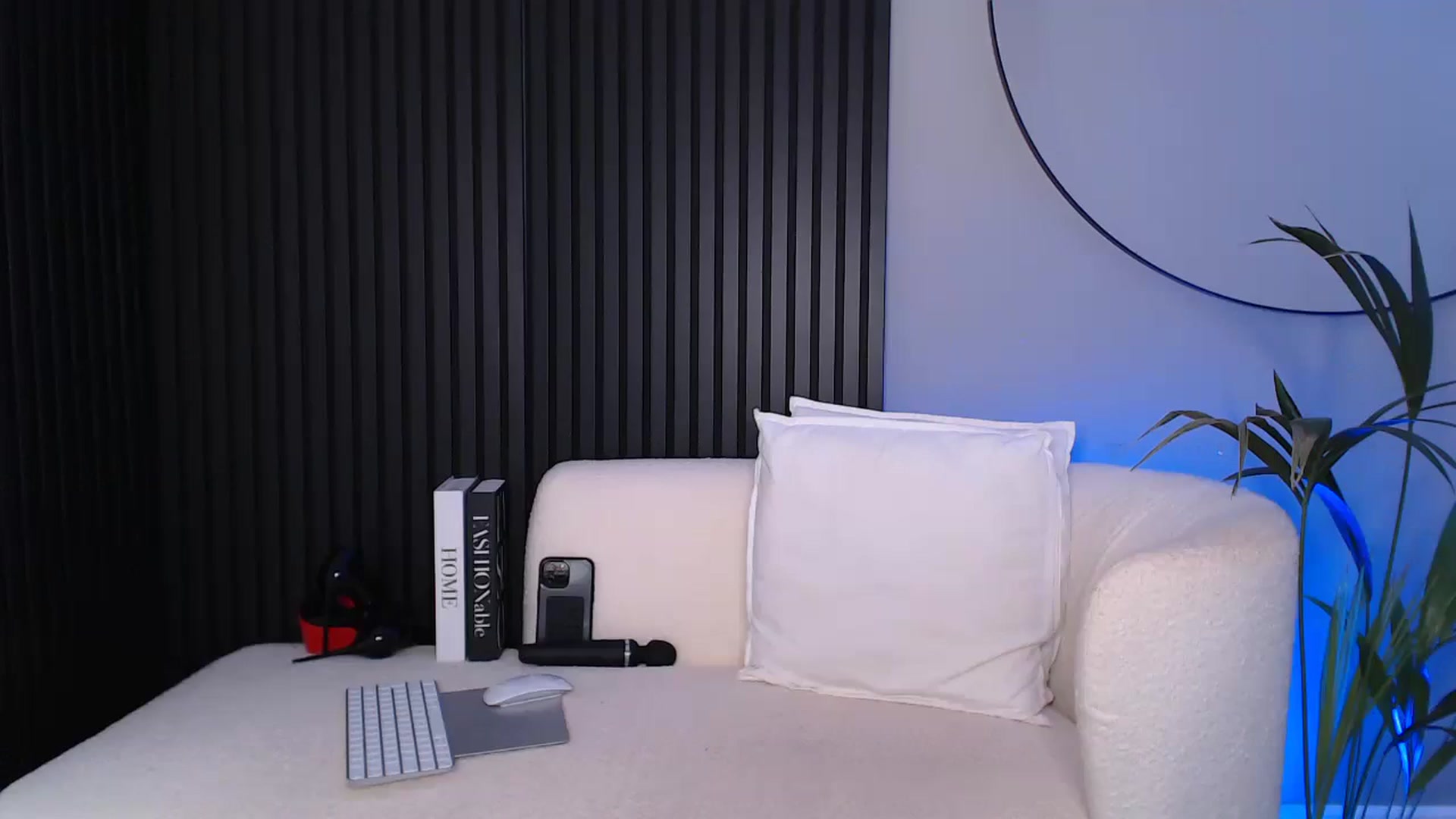 Gallery image thumbnail from Stormi_Mack_x's myfreecams stream on, 01/31/2025, 15:01 image 4 of 20