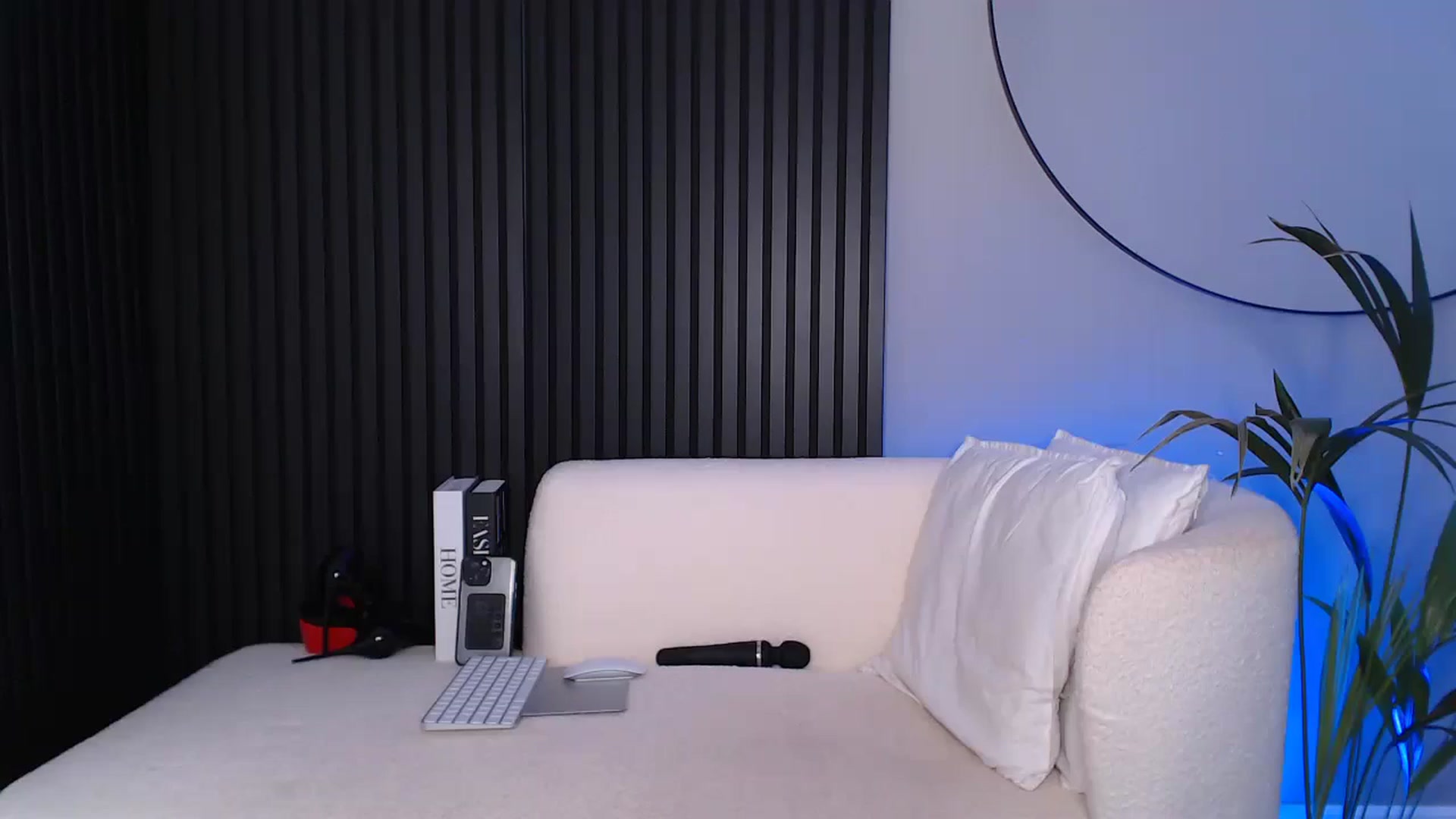 Gallery image thumbnail from Stormi_Mack_x's myfreecams stream on, 01/31/2025, 15:01 image 12 of 20