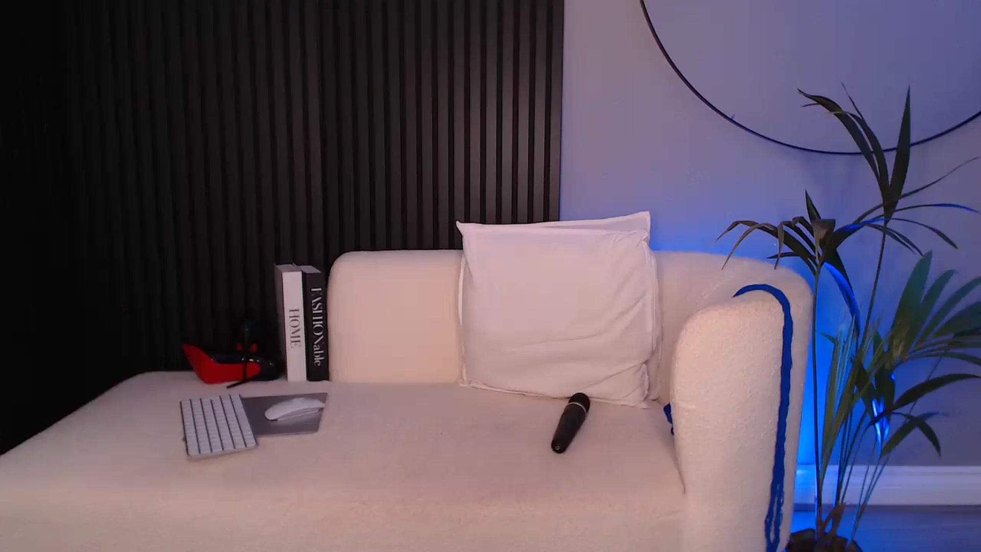 Gallery image thumbnail from Stormi_Mack_x's myfreecams stream on, 02/07/2025, 11:29 image 20 of 20