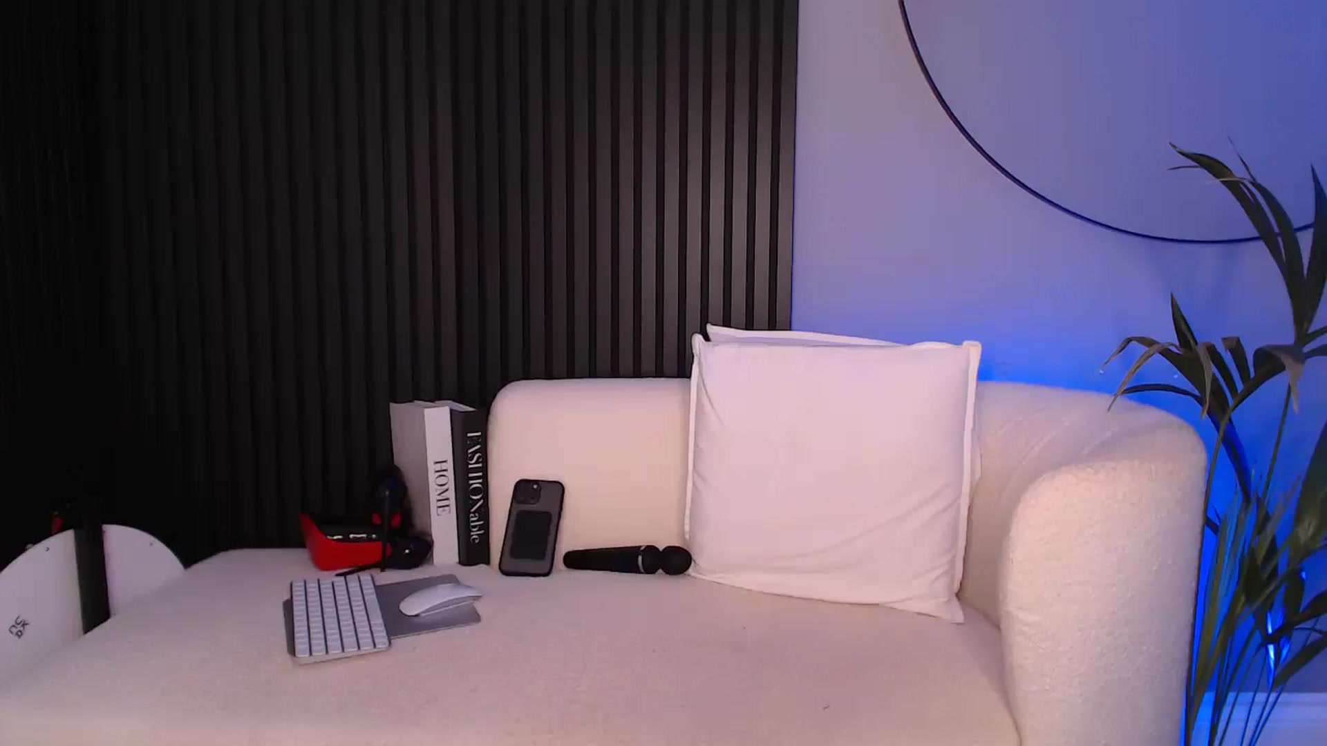 Gallery image thumbnail from Stormi_Mack_x's myfreecams stream on, 02/20/2025, 09:20 image 18 of 20