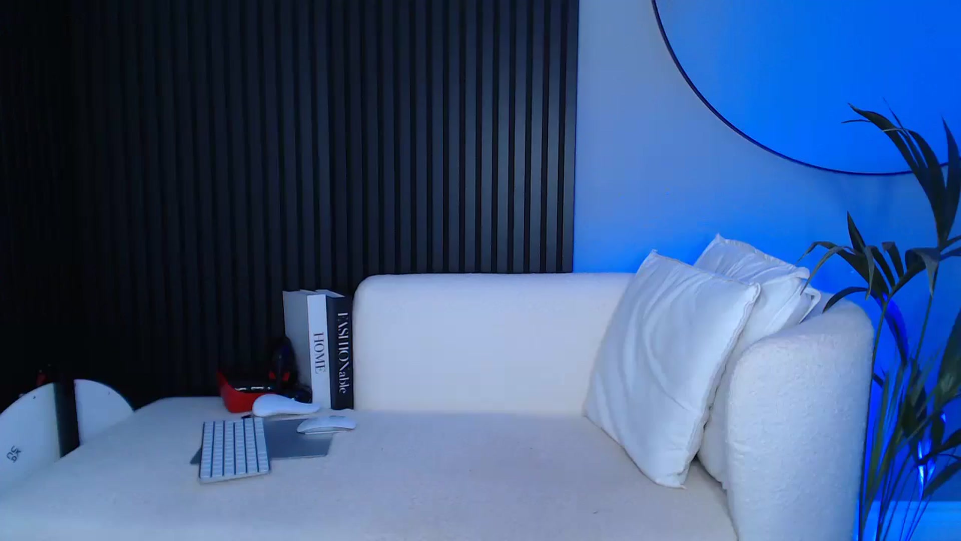 Gallery image thumbnail from Stormi_Mack_x's myfreecams stream on, 02/20/2025, 10:41 image 18 of 20