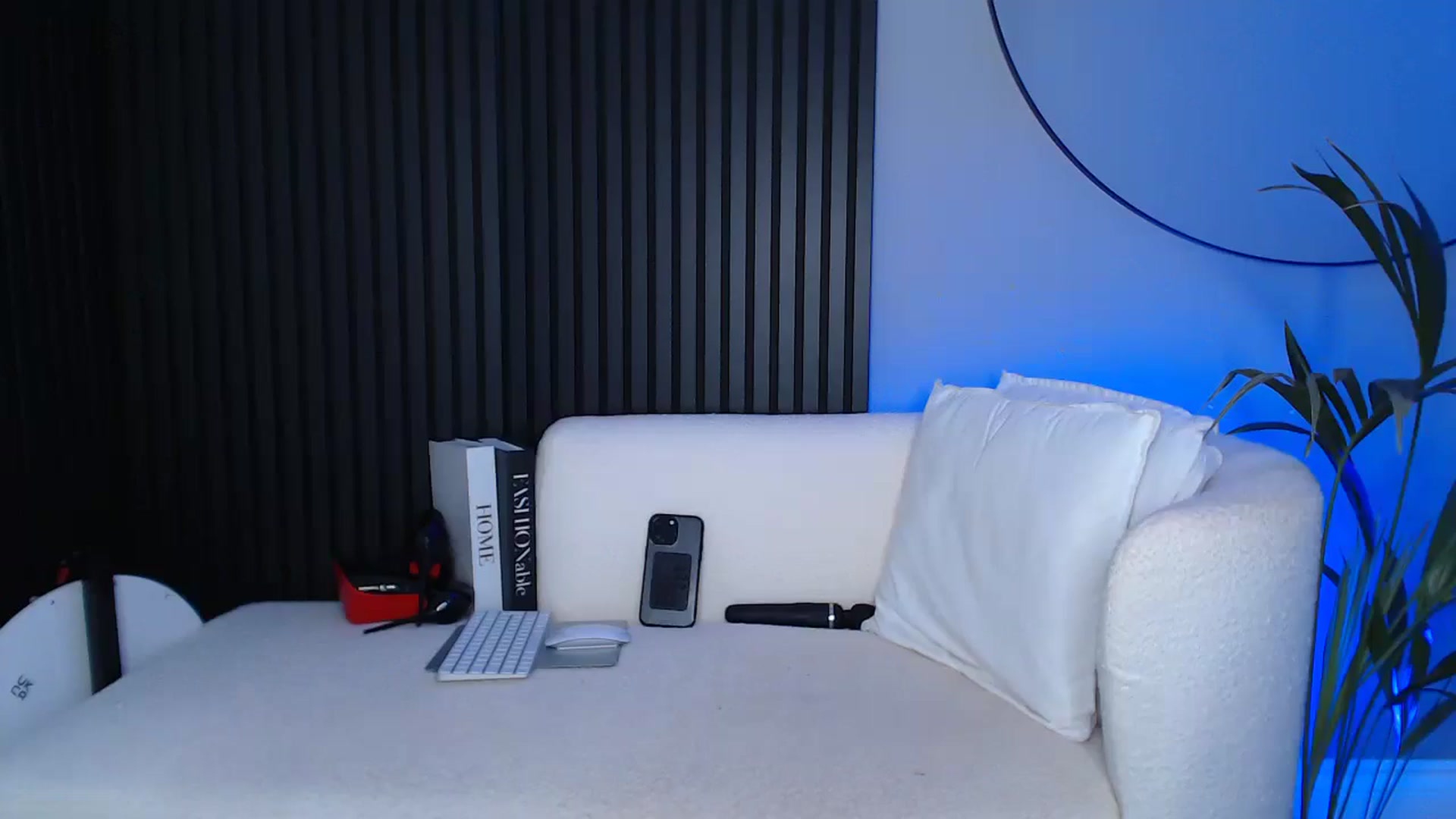 Gallery image thumbnail from Stormi_Mack_x's myfreecams stream on, 02/20/2025, 14:22 image 15 of 20