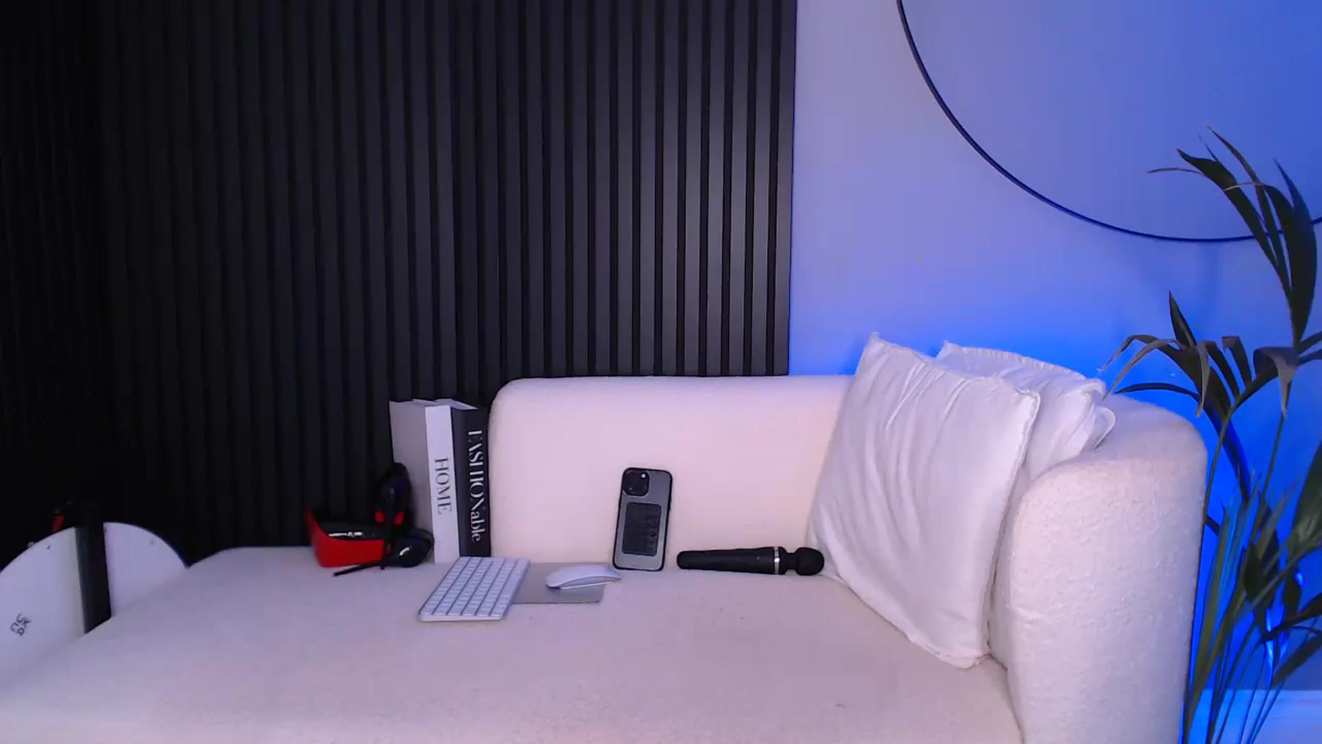 Gallery image thumbnail from Stormi_Mack_x's myfreecams stream on, 02/20/2025, 15:48 image 19 of 20