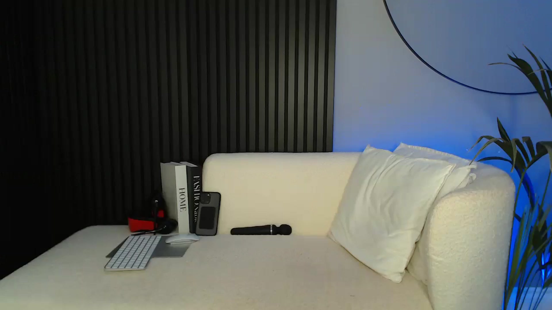 Gallery image thumbnail from Stormi_Mack_x's myfreecams stream on, 02/21/2025, 14:51 image 19 of 20