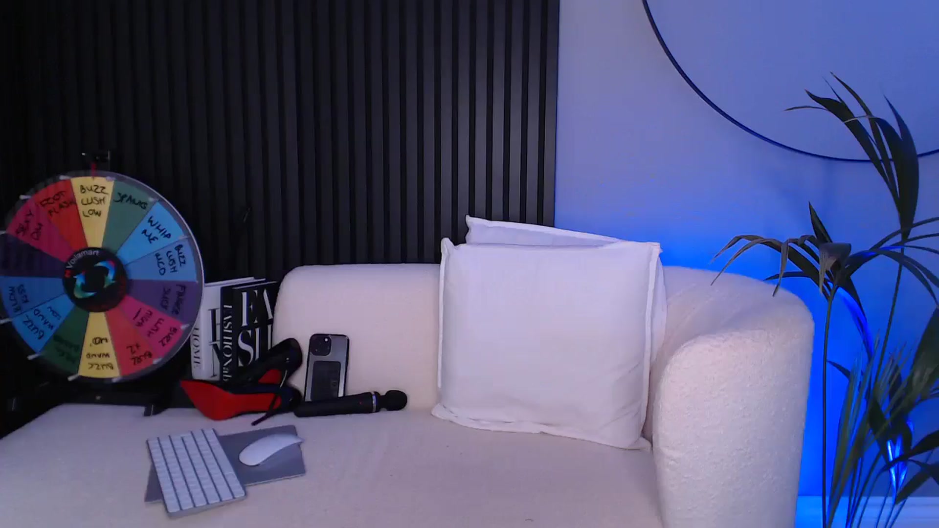 Gallery image thumbnail from Stormi_Mack_x's myfreecams stream on, 02/22/2025, 10:32 image 19 of 20
