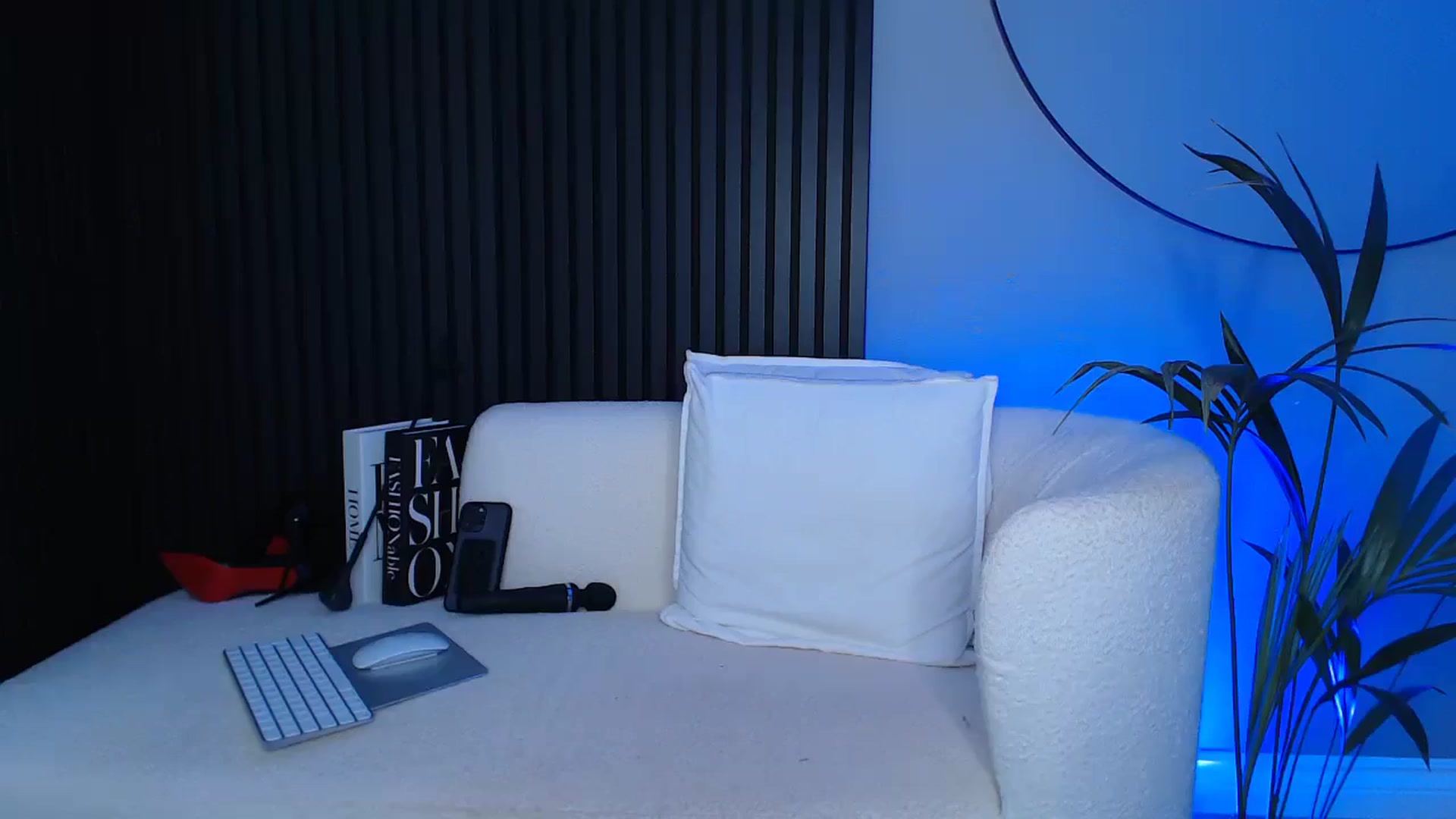 Gallery image thumbnail from Stormi_Mack_x's myfreecams stream on, 02/24/2025, 09:37 image 9 of 20