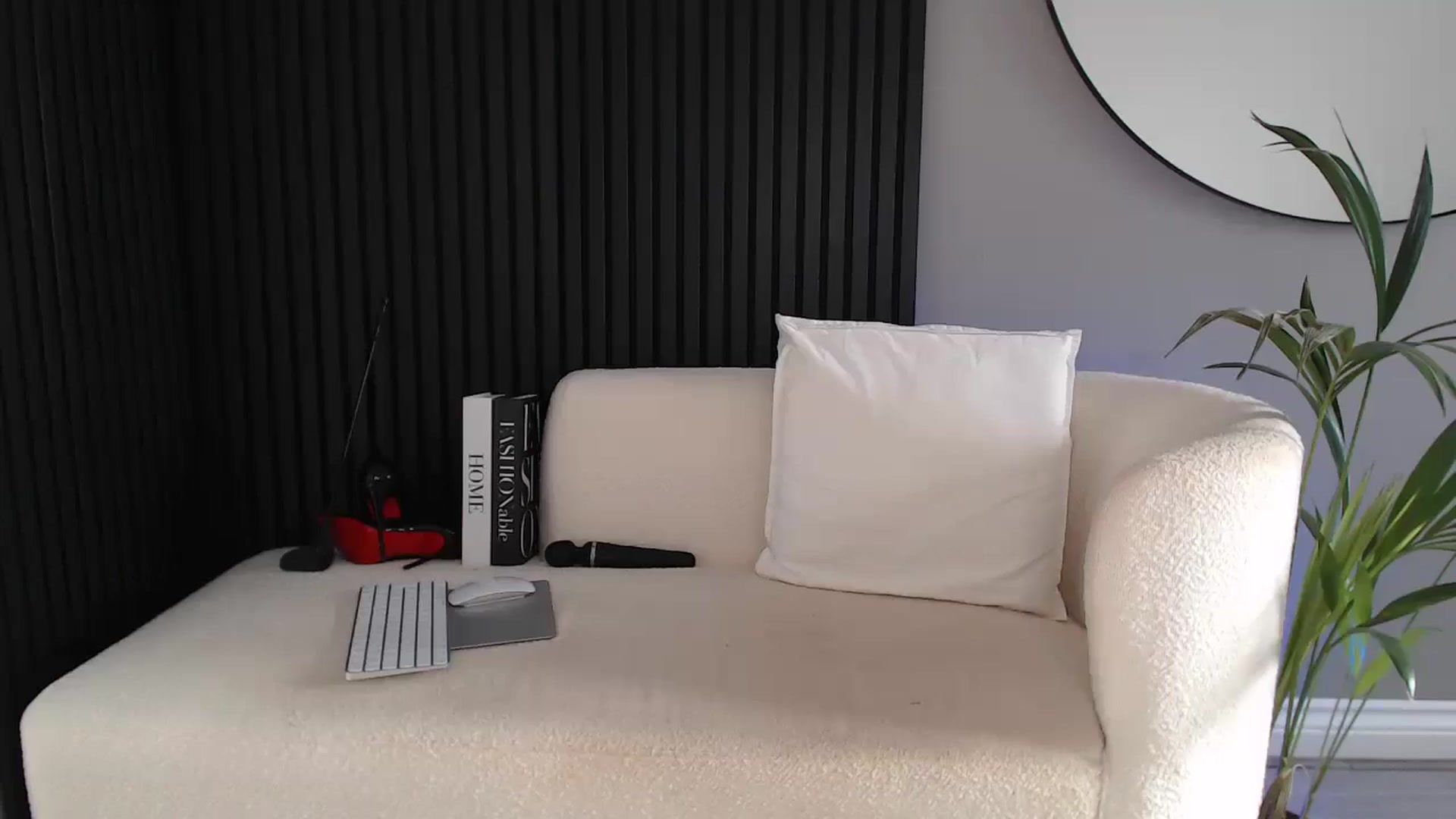 Gallery image thumbnail from Stormi_Mack_x's myfreecams stream on, 03/06/2025, 11:16 image 19 of 20