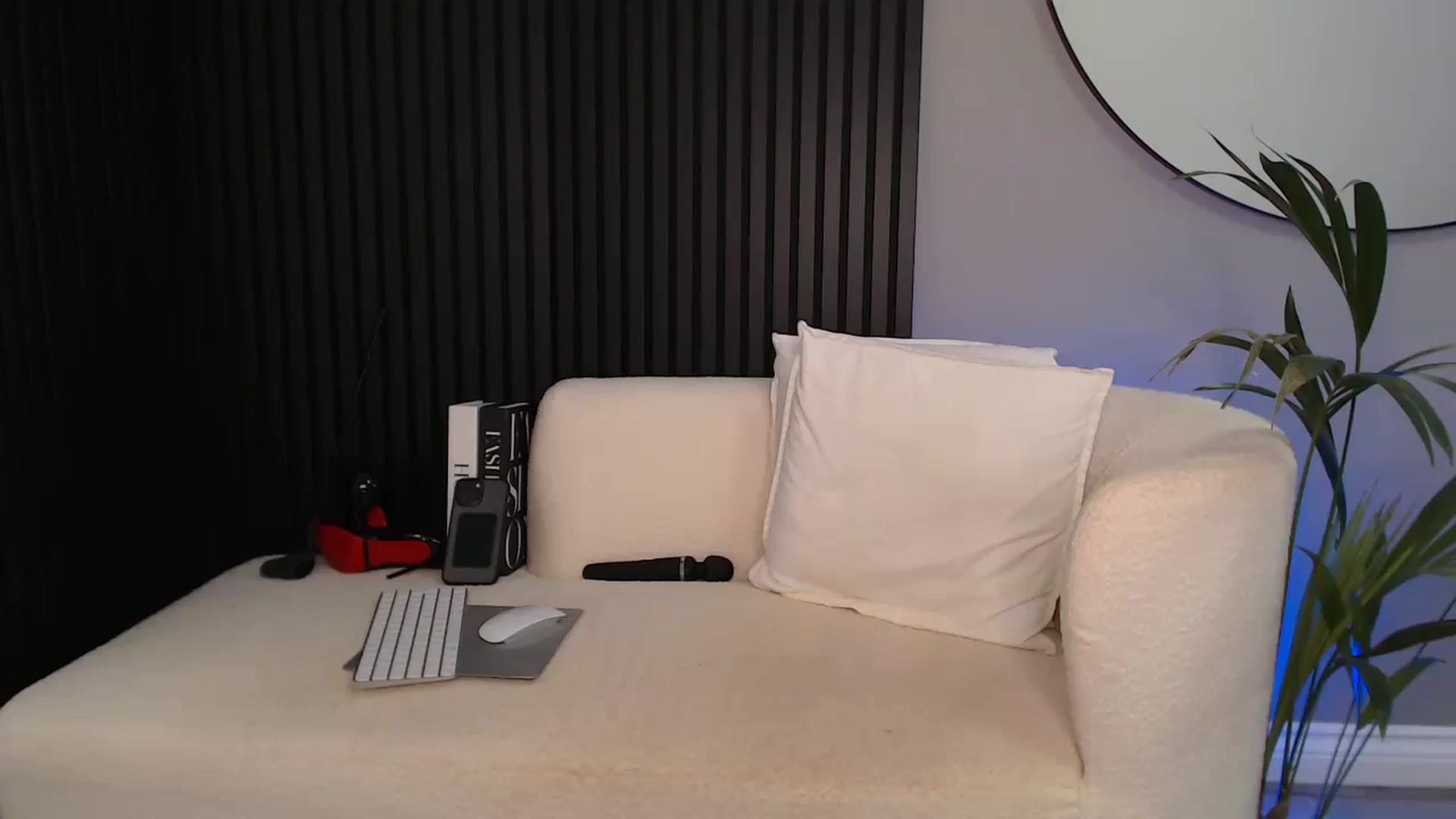 Gallery image thumbnail from Stormi_Mack_x's myfreecams stream on, 03/06/2025, 17:03 image 8 of 20