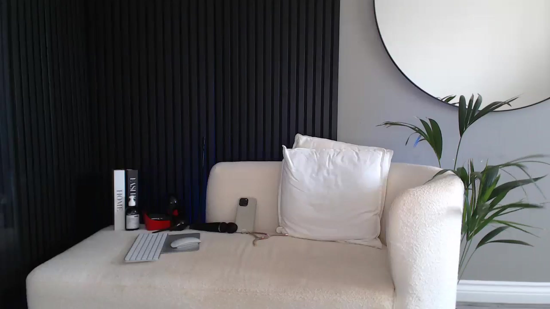 Gallery image thumbnail from Stormi_Mack_x's myfreecams stream on, 07/12/2025, 10:24 image 3 of 20