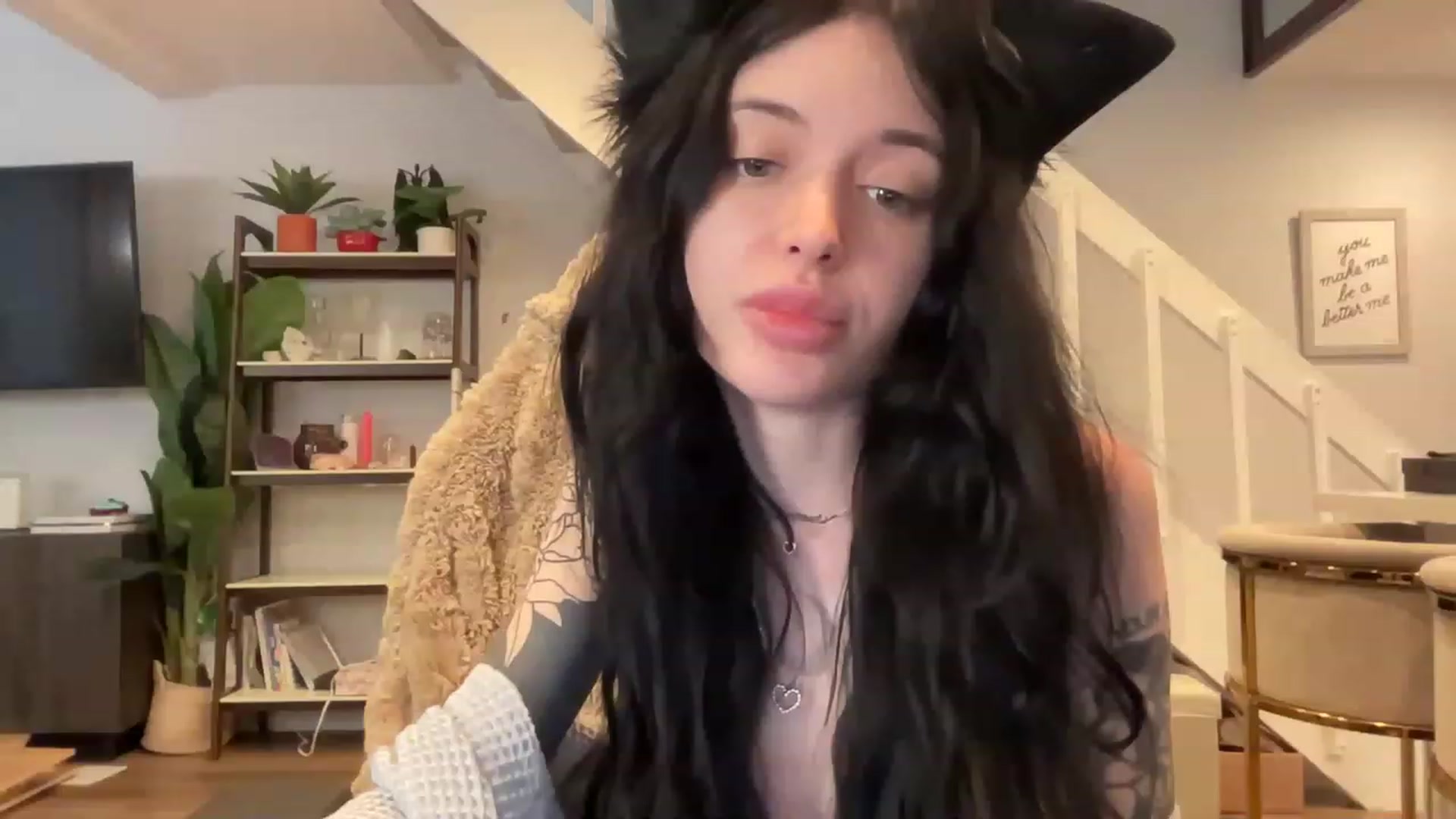 Gallery image thumbnail from Stormy's myfreecams stream on, 12/30/2022, 24:04 image 7 of 20