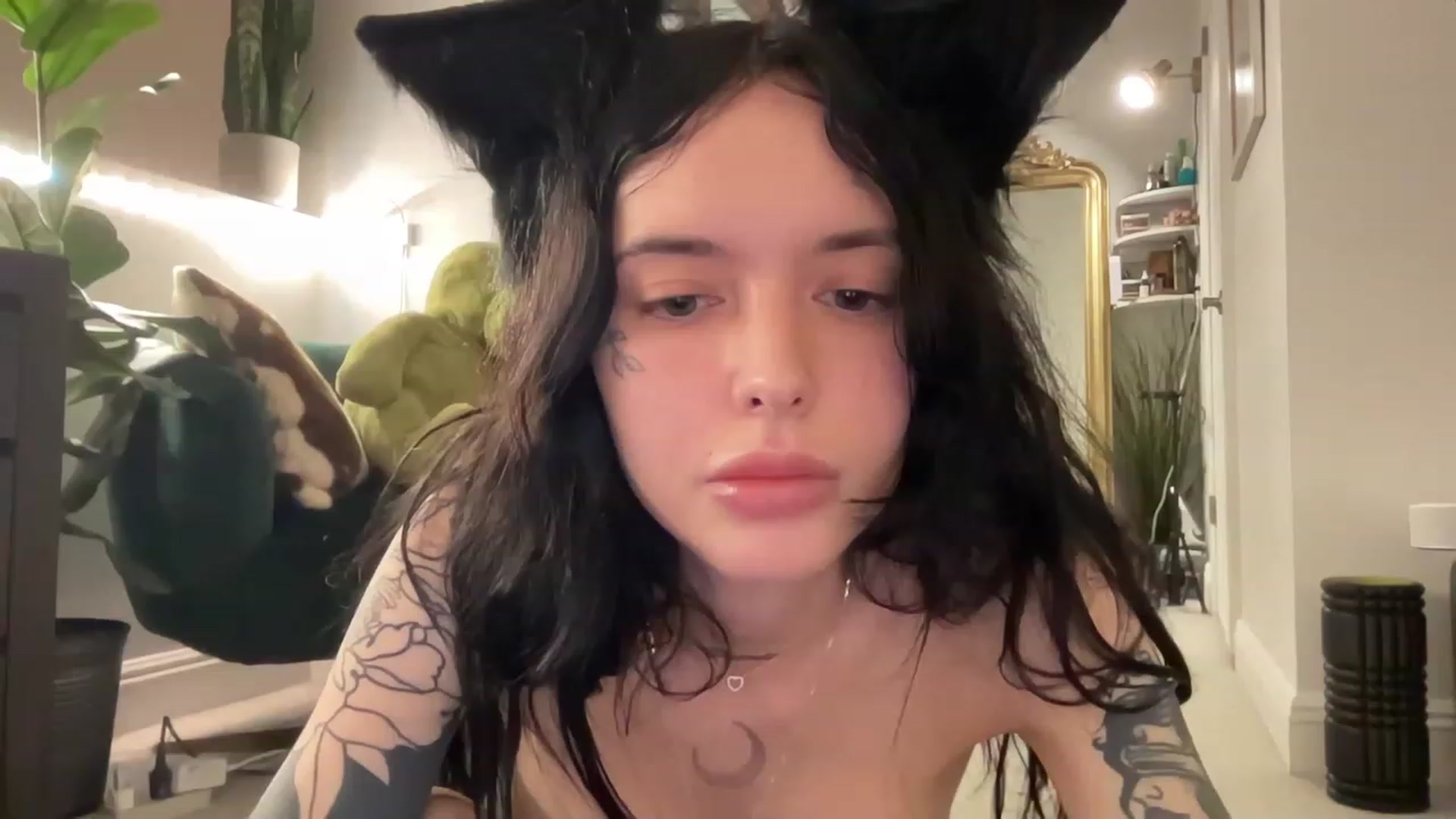 Gallery image thumbnail from Stormy's myfreecams stream on, 12/30/2022, 24:04 image 20 of 20