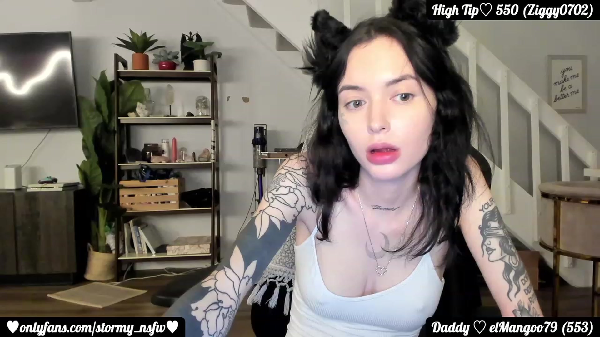 Gallery image thumbnail from Stormy's myfreecams stream on, 02/03/2023, 08:48 image 7 of 20