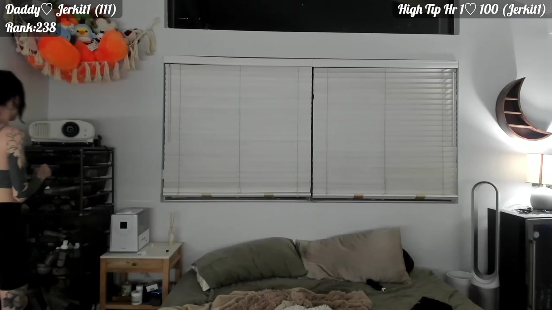 Gallery image thumbnail from Stormy's myfreecams stream on, 02/10/2023, 04:32 image 19 of 20