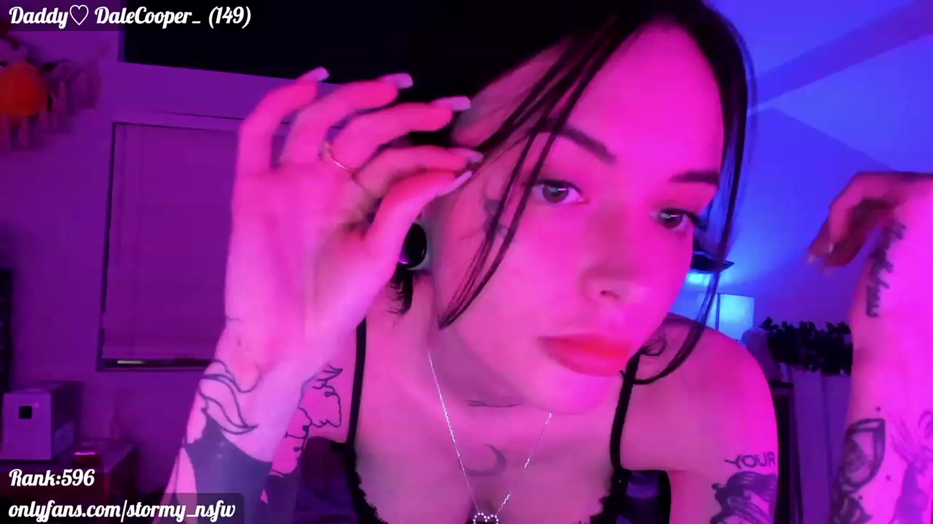 Gallery image thumbnail from Stormy's myfreecams stream on, 02/19/2023, 04:22 image 6 of 20