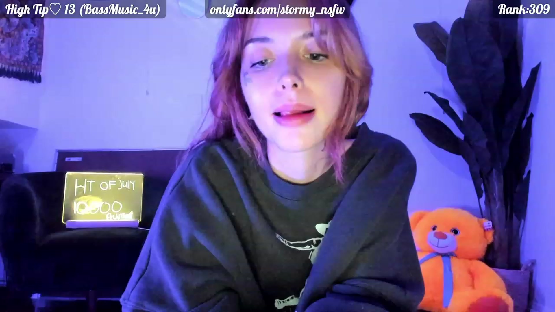 Gallery image thumbnail from Stormy's myfreecams stream on, 07/12/2023, 06:03 image 14 of 20