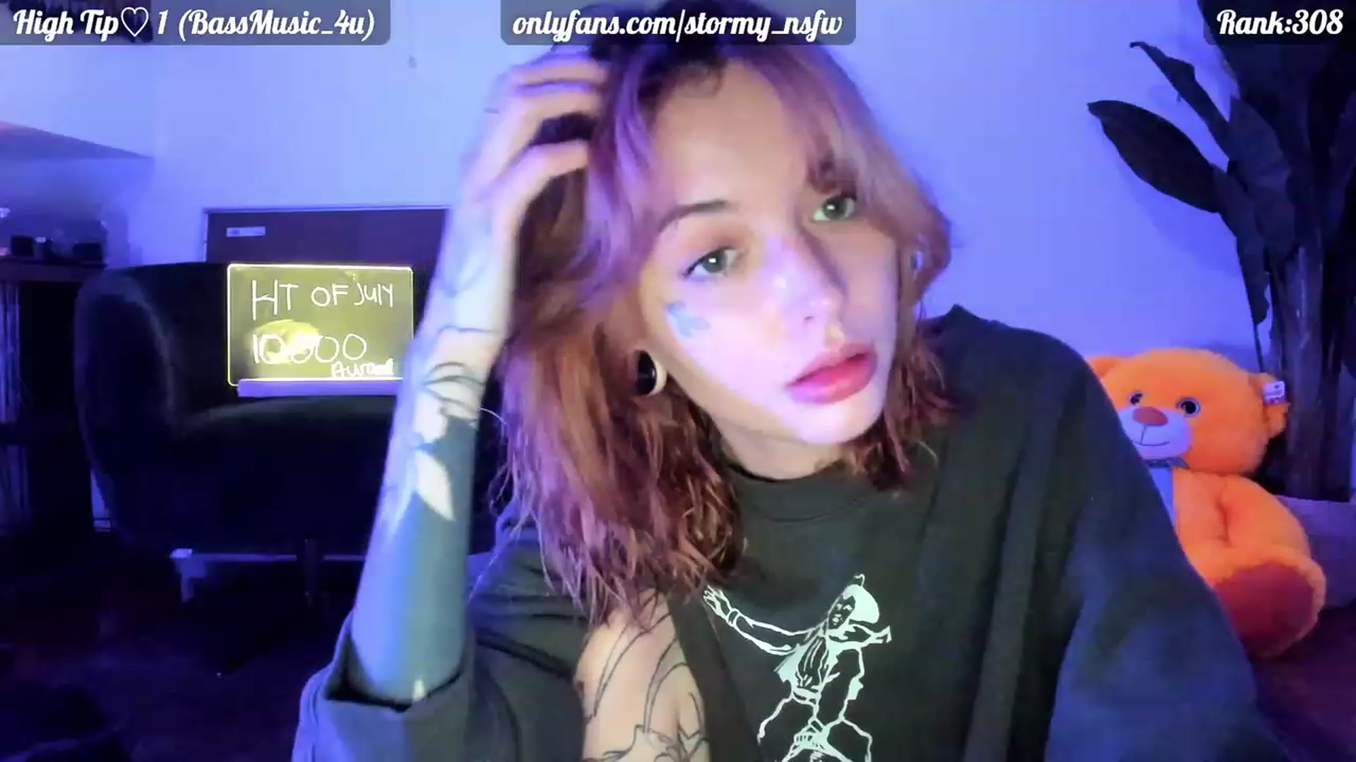 Gallery image thumbnail from Stormy's myfreecams stream on, 07/12/2023, 06:03 image 6 of 20