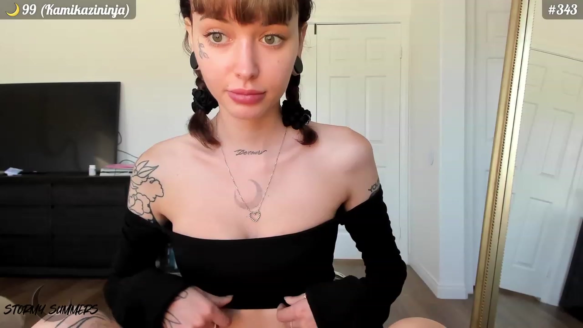 Gallery image thumbnail from Stormy's myfreecams stream on, 07/25/2023, 24:03 image 9 of 20