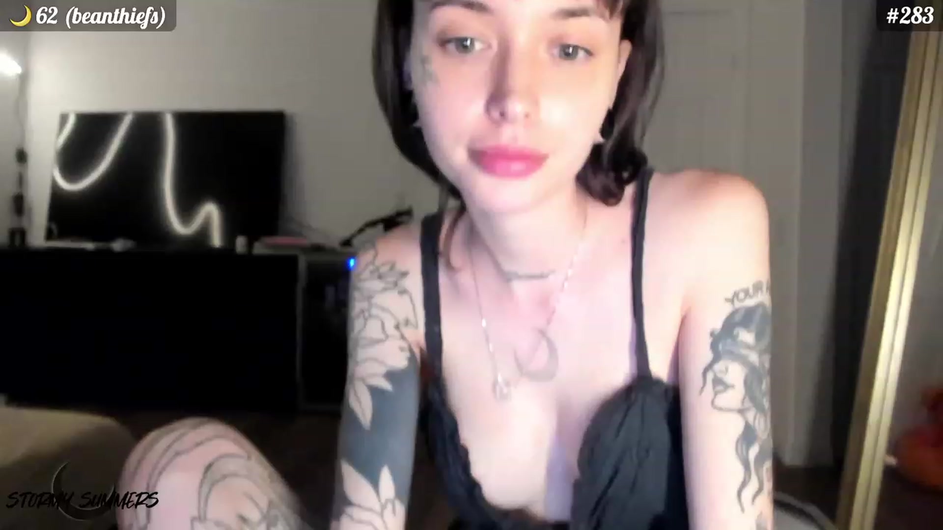 Gallery image thumbnail from Stormy's myfreecams stream on, 07/27/2023, 05:11 image 7 of 20