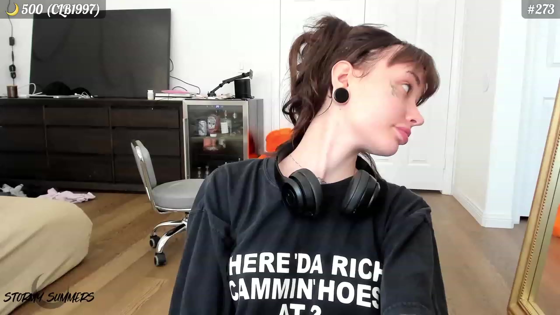 Gallery image thumbnail from Stormy's myfreecams stream on, 07/27/2023, 18:10 image 18 of 20