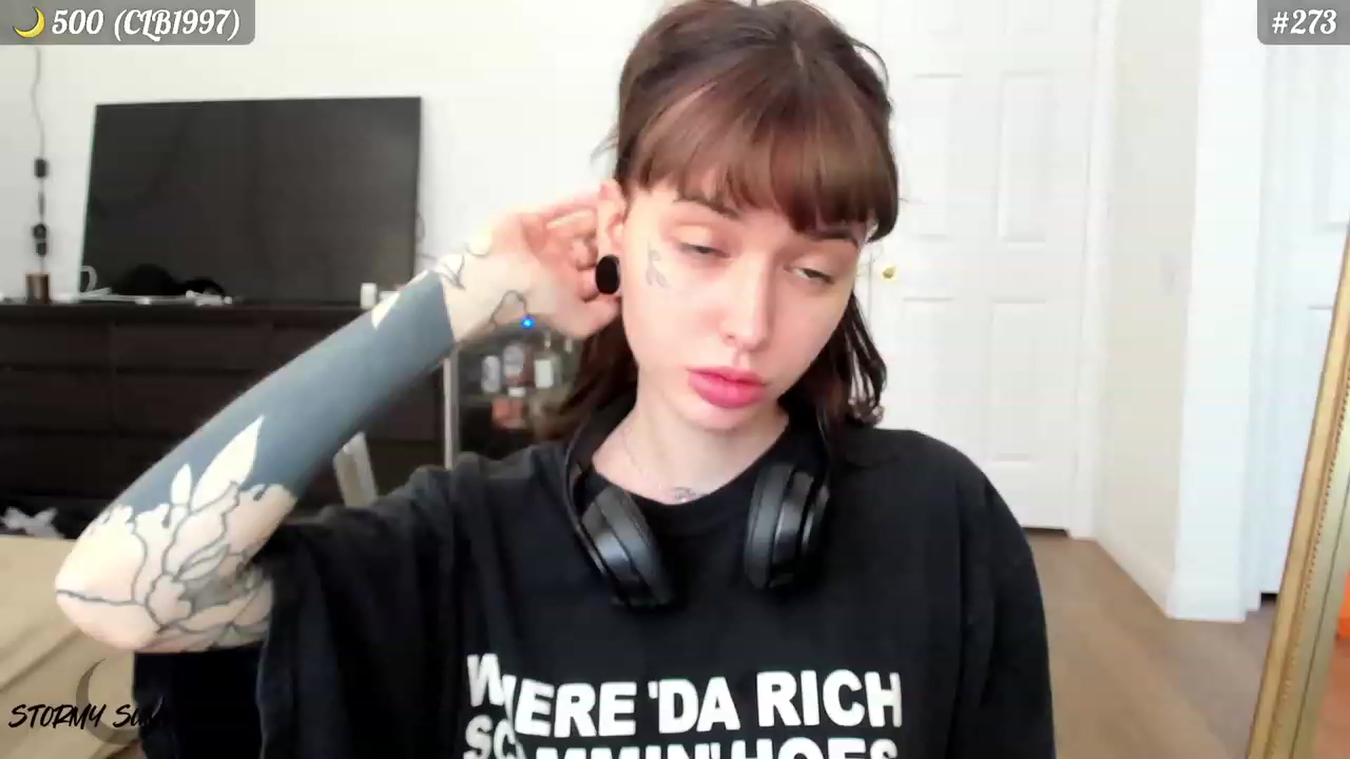 Gallery image thumbnail from Stormy's myfreecams stream on, 07/27/2023, 18:10 image 17 of 20