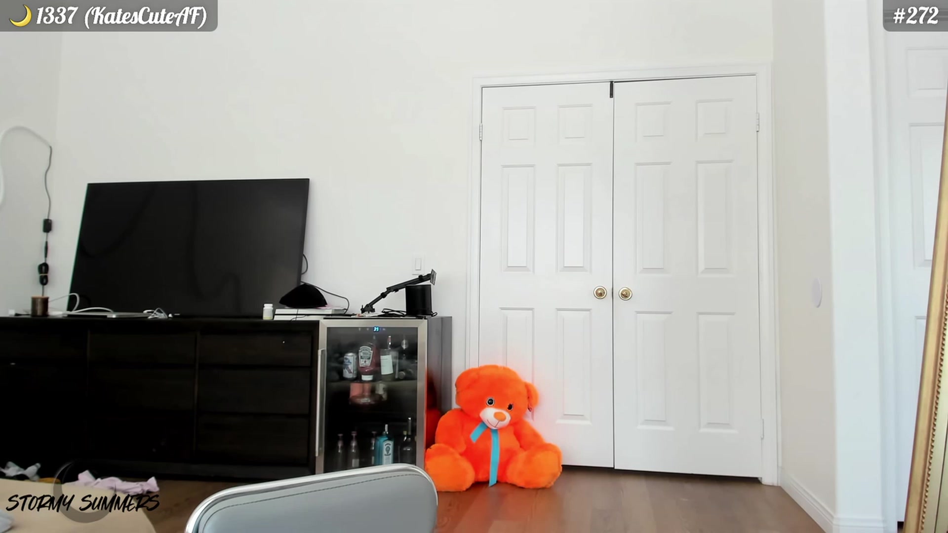 Gallery image thumbnail from Stormy's myfreecams stream on, 07/28/2023, 19:13 image 1 of 20