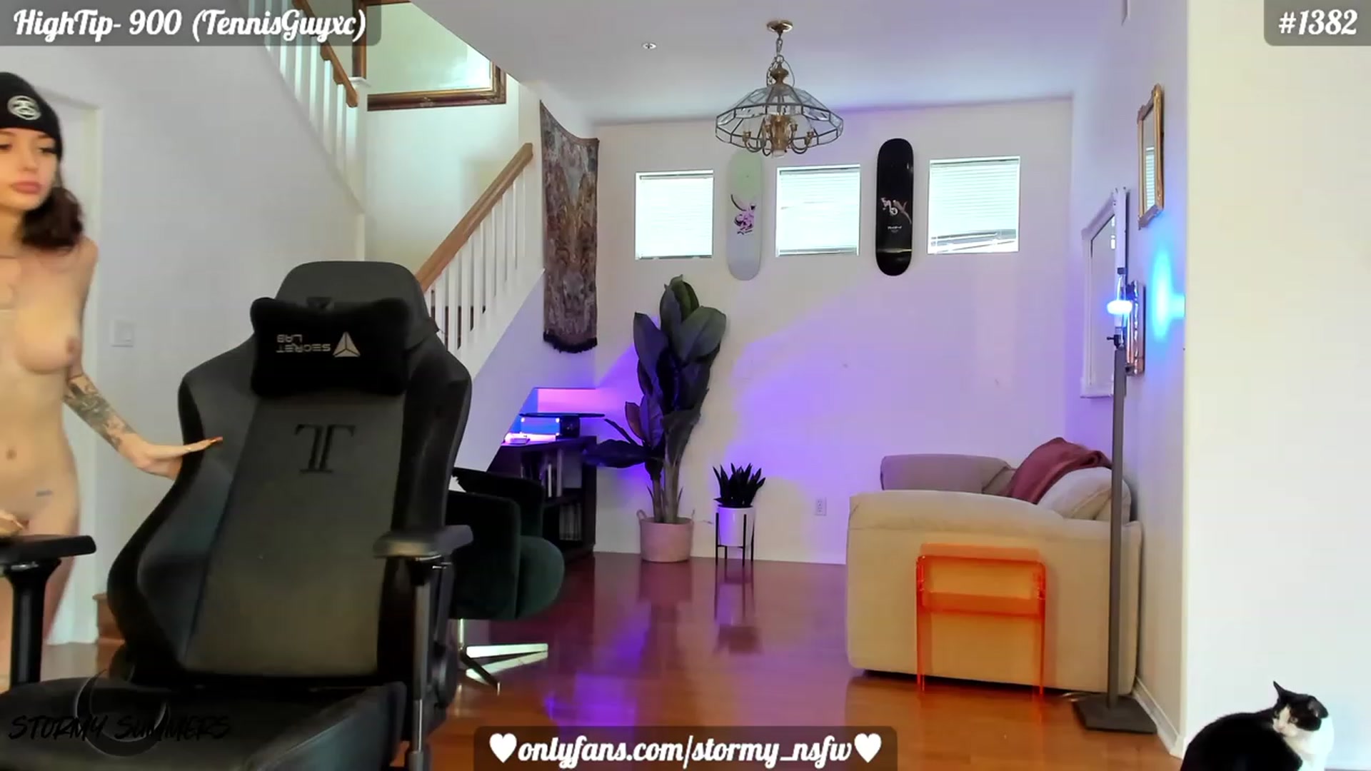 Gallery image thumbnail from Stormy's myfreecams stream on, 08/11/2023, 02:37 image 2 of 20