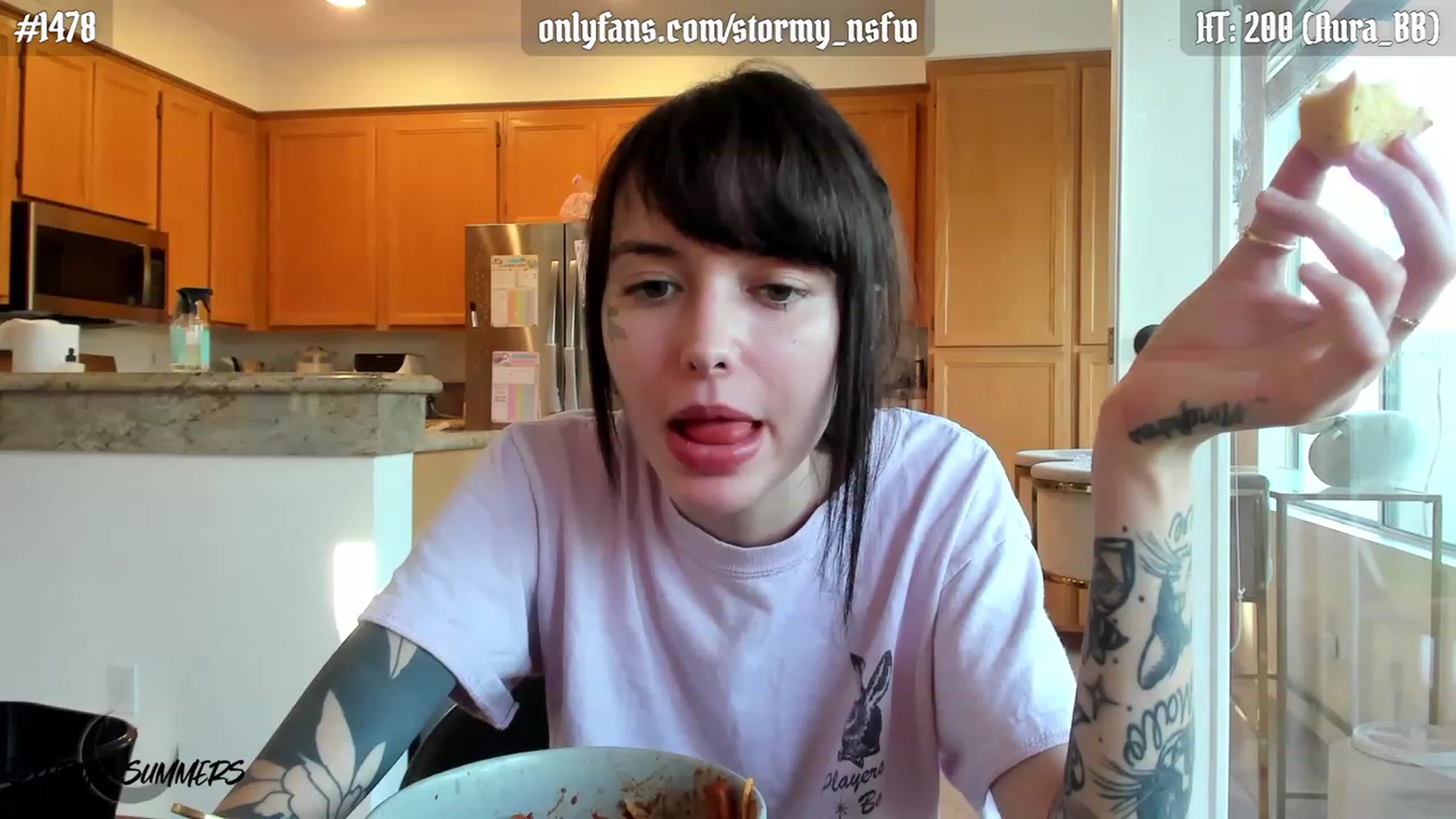 Gallery image thumbnail from Stormy's myfreecams stream on, 09/15/2023, 24:53 image 6 of 20