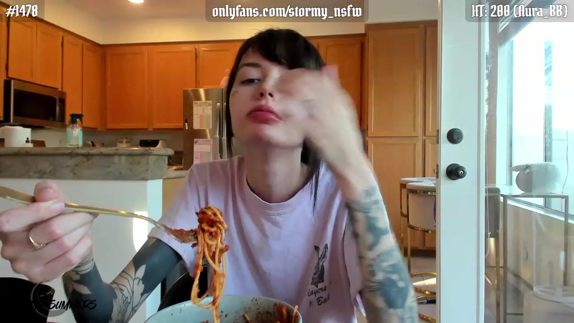 Gallery image thumbnail from Stormy's myfreecams stream on, 09/15/2023, 24:53 image 7 of 20