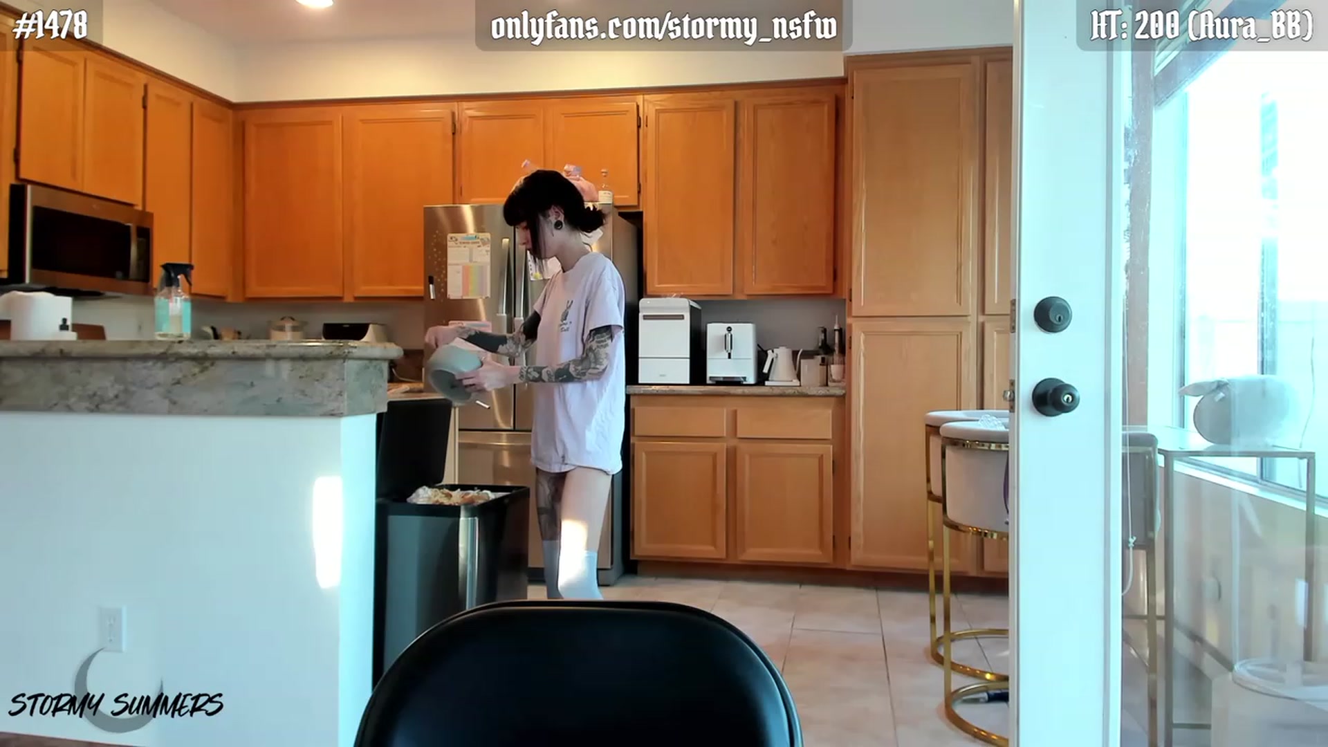 Gallery image thumbnail from Stormy's myfreecams stream on, 09/15/2023, 24:53 image 9 of 20