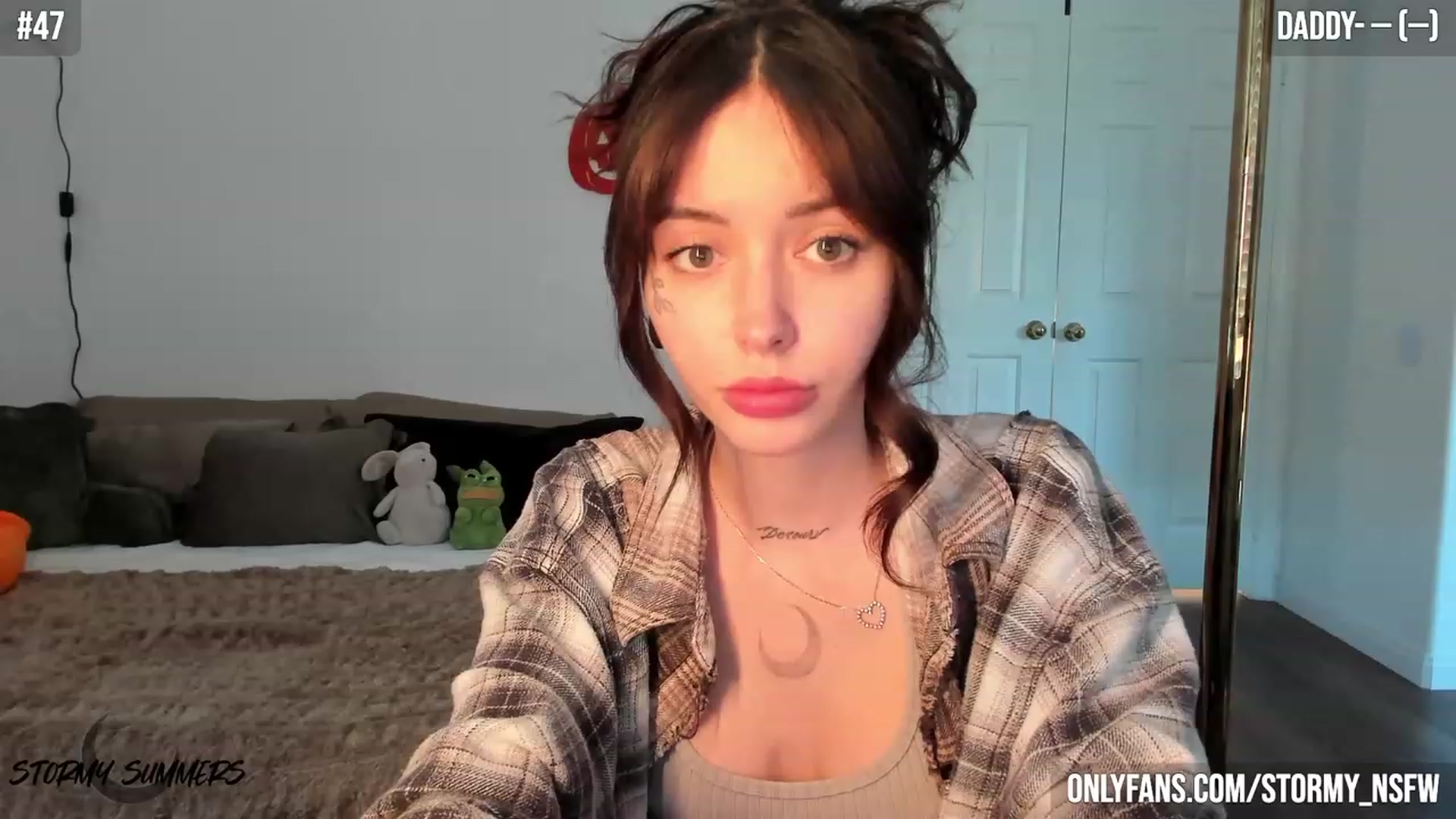 Gallery image thumbnail from Stormy's myfreecams stream on, 10/18/2023, 01:10 image 1 of 20