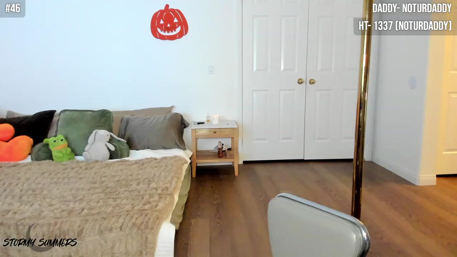 Gallery image thumbnail from Stormy's myfreecams stream on, 10/19/2023, 04:49 image 13 of 20