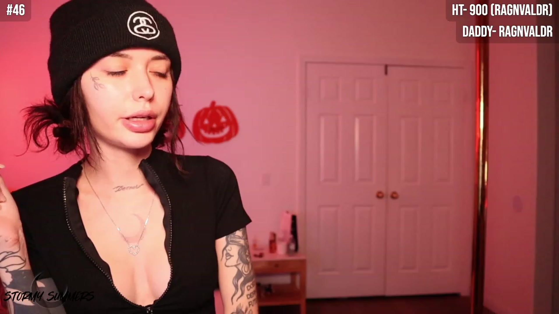 Gallery image thumbnail from Stormy's myfreecams stream on, 10/25/2023, 03:19 image 4 of 20